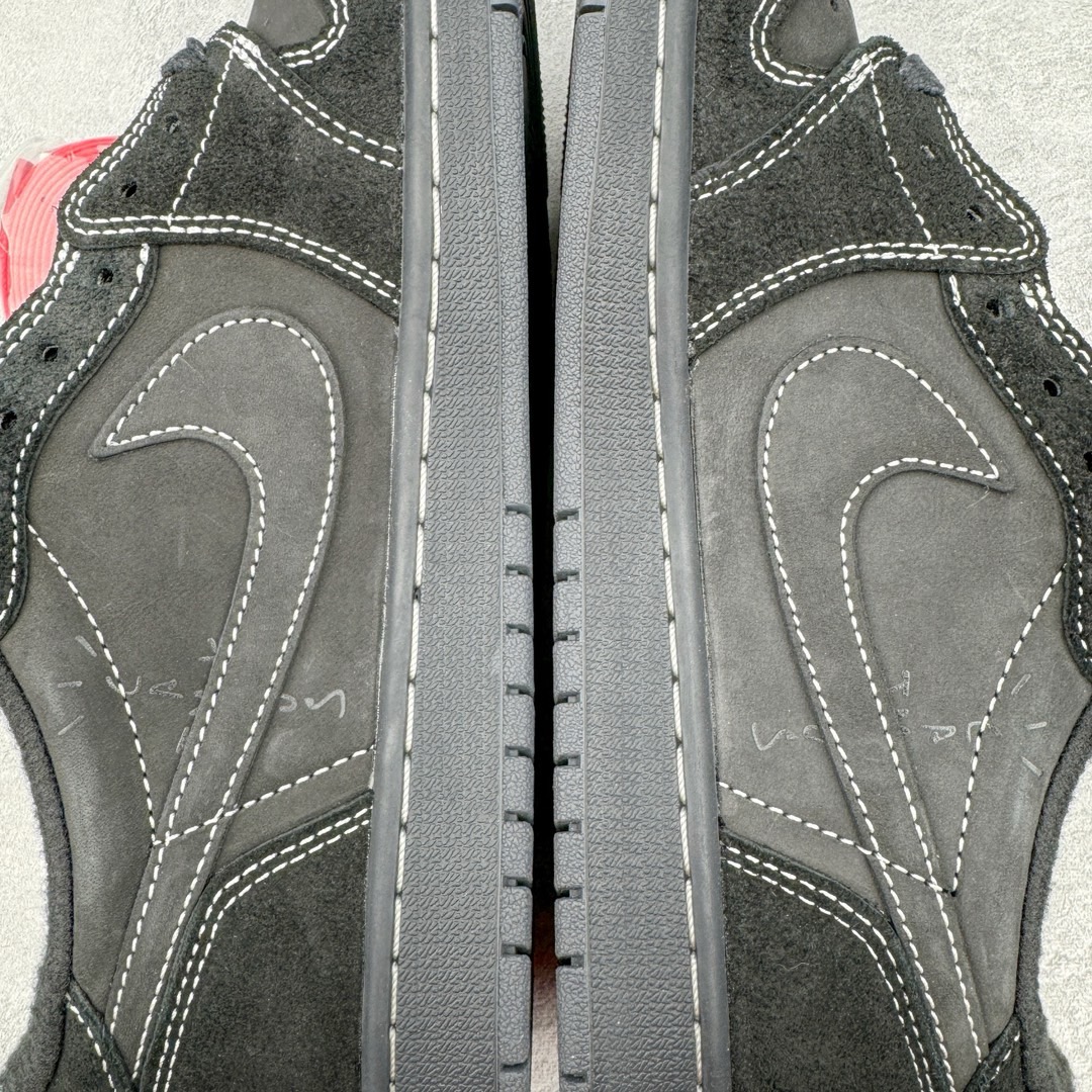 图片[10]-＃PK纯原 Travis Scott x Air Jordan AJ1 Low OG TS联名倒钩4.0低帮 黑武士 DM7866-001 圈内最强倒钩系列 高端零售特供批次 产品品控稳定性领先行业 各方面均可对飙L版 良心定价不杀猪 SZ原厂全套原楦原纸板冲刀磨具开发 原厂皮料加持 原厂港宝加持定型后跟R度完美 同源原厂电绣 鬼脸飞翼针数密度立体效果一致 百分百一致原鞋 原厂拉帮工艺 针距密度一致 后跟弧度收口自然不对折 极致一眼正品既视感 进口玻璃冲刀皮料裁剪零毛边 全鞋电脑针车工艺 品控清洁度最高QC检验标准 免检产品 原厂订购鞋盒、鞋标、防尘纸、鞋撑、鞋带 追求极致的原厂味道 尺码：36 36.5 37.5 38 38.5 39 40 40.5 41 42 42.5 43 44 44.5 45 46 47.5-选品中心