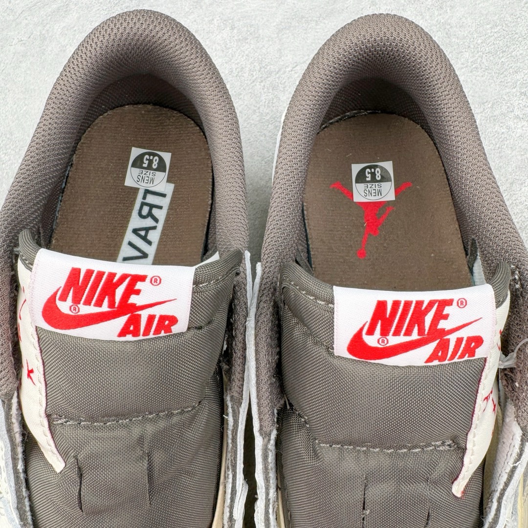 图片[14]-＃PK纯原 Travis Scott x Air Jordan AJ1 Low OG SP TS联名倒钩3.0低帮 白棕色 DM7866-162 圈内最强倒钩系列 高端零售特供批次 产品品控稳定性领先行业 各方面均可对飙L版 良心定价不杀猪 SZ原厂全套原楦原纸板冲刀磨具开发 原厂皮料加持 原厂港宝加持定型后跟R度完美 同源原厂电绣 鬼脸飞翼针数密度立体效果一致 百分百一致原鞋 原厂拉帮工艺 针距密度一致 后跟弧度收口自然不对折 极致一眼正品既视感 进口玻璃冲刀皮料裁剪零毛边 全鞋电脑针车工艺 品控清洁度最高QC检验标准 免检产品 原厂订购鞋盒、鞋标、防尘纸、鞋撑、鞋带 追求极致的原厂味道 尺码：36 36.5 37.5 38 38.5 39 40 40.5 41 42 42.5 43 44 44.5 45 46 47.5-选品中心