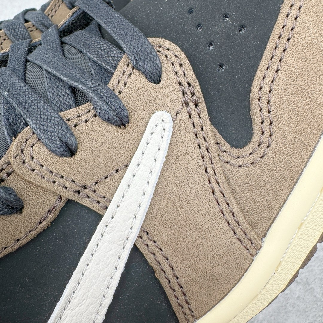 图片[15]-＃PK纯原 Travis Scott x Air Jordan AJ1 Low OG SP TS联名倒钩1.0低帮 深棕 CQ4277-001 圈内最强倒钩系列 高端零售特供批次 产品品控稳定性领先行业 各方面均可对飙L版 良心定价不杀猪 SZ原厂全套原楦原纸板冲刀磨具开发 原厂皮料加持 原厂港宝加持定型后跟R度完美 同源原厂电绣 鬼脸飞翼针数密度立体效果一致 百分百一致原鞋 原厂拉帮工艺 针距密度一致 后跟弧度收口自然不对折 极致一眼正品既视感 进口玻璃冲刀皮料裁剪零毛边 全鞋电脑针车工艺 品控清洁度最高QC检验标准 免检产品 原厂订购鞋盒、鞋标、防尘纸、鞋撑、鞋带 追求极致的原厂味道 尺码：36 36.5 37.5 38 38.5 39 40 40.5 41 42 42.5 43 44 44.5 45 46 47.5-选品中心