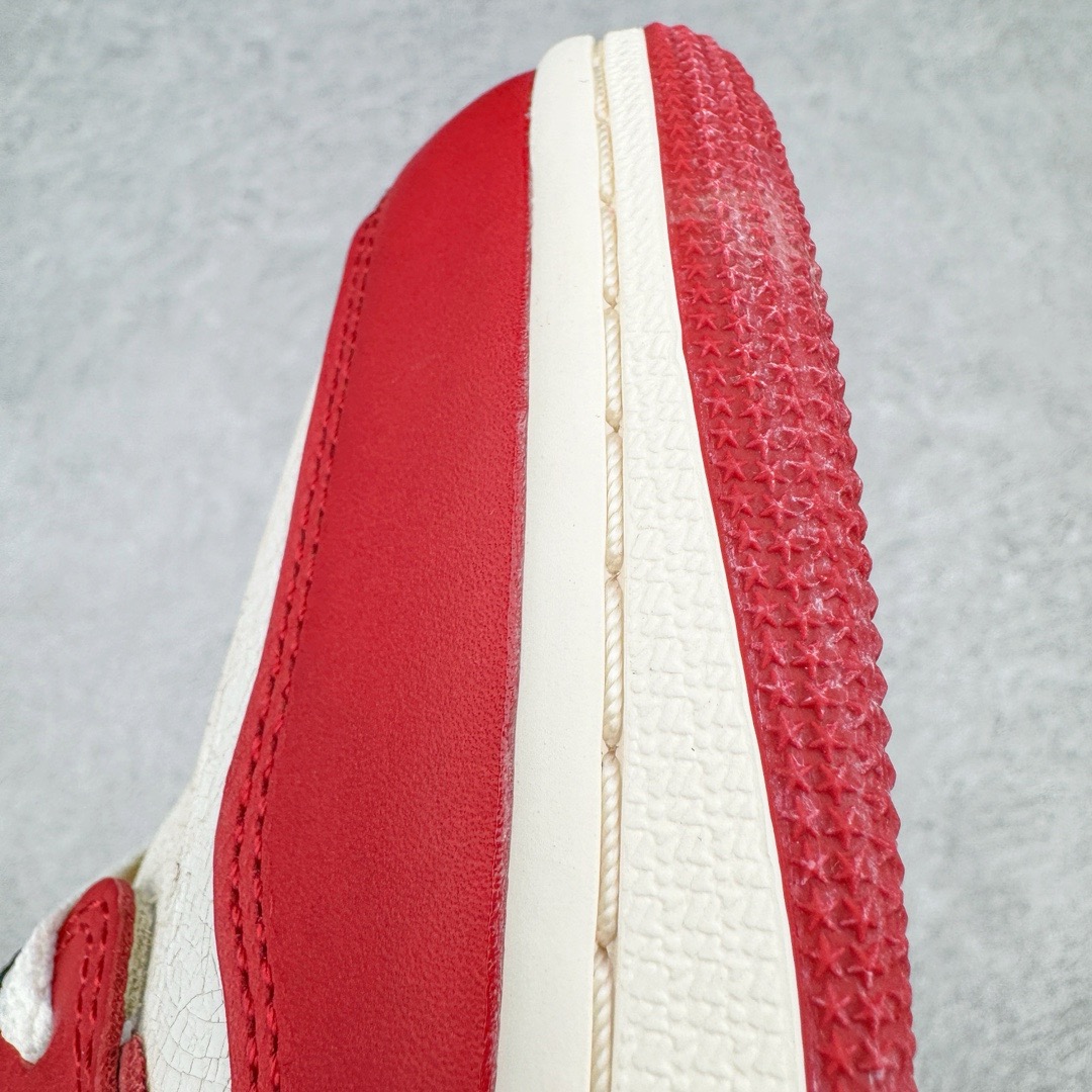 图片[14]-＃PK纯原 Air Jordan AJ1 Retro High 高帮芝加哥做旧氧化 DZ5485-612 圈内最强系列 高端零售特供批次 产品品控稳定性领先行业 各方面均可对飙L版 良心定价不杀猪 SZ原厂全套原楦原纸板冲刀磨具开发 原厂皮料加持 原厂港宝加持定型后跟R度完美 同源原厂电绣 飞翼针数密度立体效果一致 百分百一致原鞋 原厂拉帮工艺 针距密度一致 后跟弧度收口自然不对折 极致一眼正品既视感 进口玻璃冲刀皮料裁剪零毛边 全鞋电脑针车工艺 品控清洁度最高QC检验标准 免检产品 原厂订购鞋盒、鞋标、防尘纸、鞋撑、鞋带 追求极致的原厂味道 尺码：36 36.5 37.5 38 38.5 39 40 40.5 41 42 42.5 43 44 44.5 45 46 47.5-选品中心