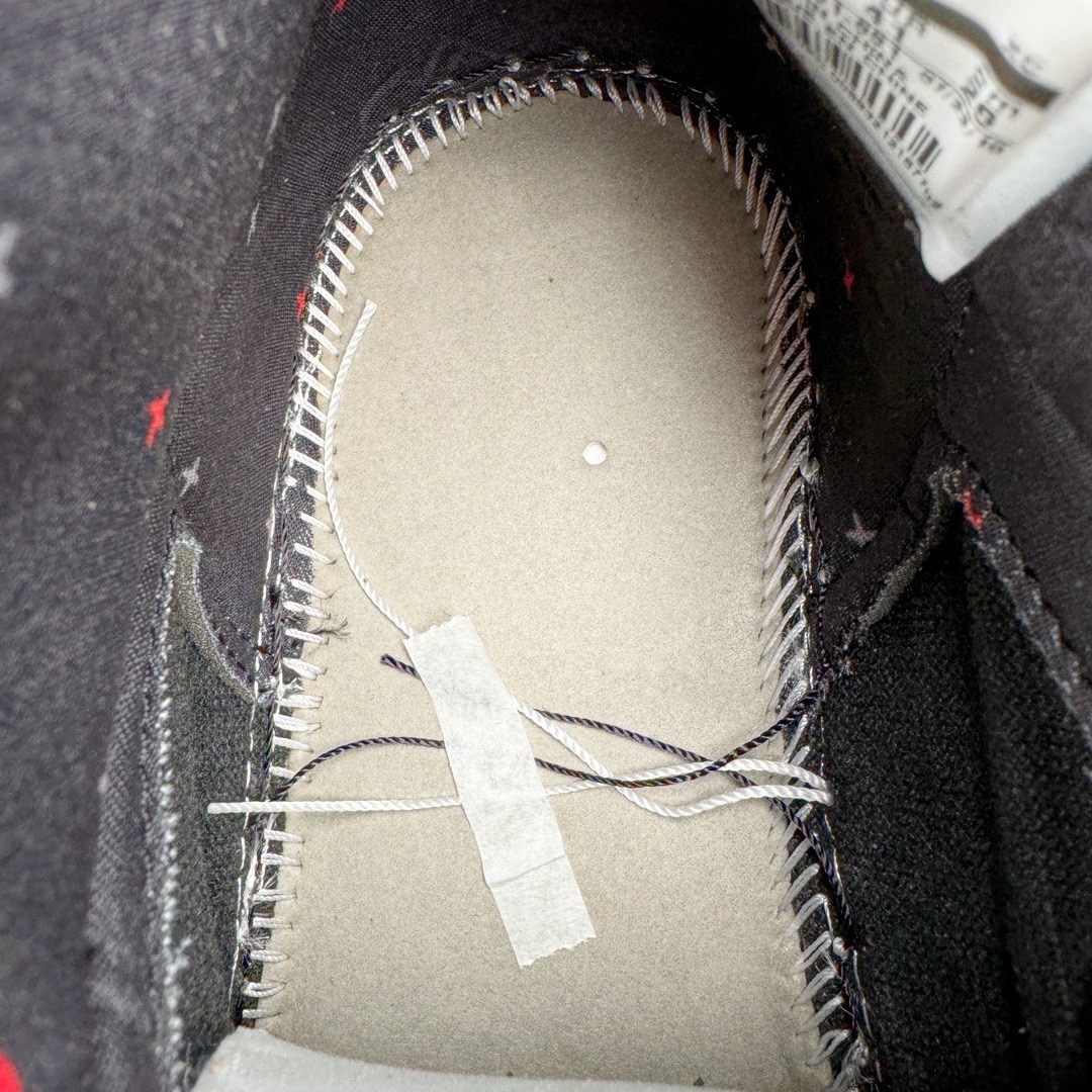 图片[18]-＃PK纯原 Air Jordan AJ1 Retro High \\\”Banned \\\” 黑红禁穿2011 432001-001 情怀单品 元年老鞋 圈内最强系列 高端零售特供批次 产品品控稳定性领先行业 各方面均可对飙L版 良心定价不杀猪 SZ原厂全套原楦原纸板冲刀磨具开发 原厂皮料加持 原厂港宝加持定型后跟R度完美 同源原厂电绣 飞翼针数密度立体效果一致 百分百一致原鞋 原厂拉帮工艺 针距密度一致 后跟弧度收口自然不对折 极致一眼正品既视感 进口玻璃冲刀皮料裁剪零毛边 全鞋电脑针车工艺 品控清洁度最高QC检验标准 免检产品 原厂订购鞋盒、鞋标、防尘纸、鞋撑、鞋带 追求极致的原厂味道 尺码：40 40.5 41 42 42.5 43 44 44.5 45 46 47.5-选品中心