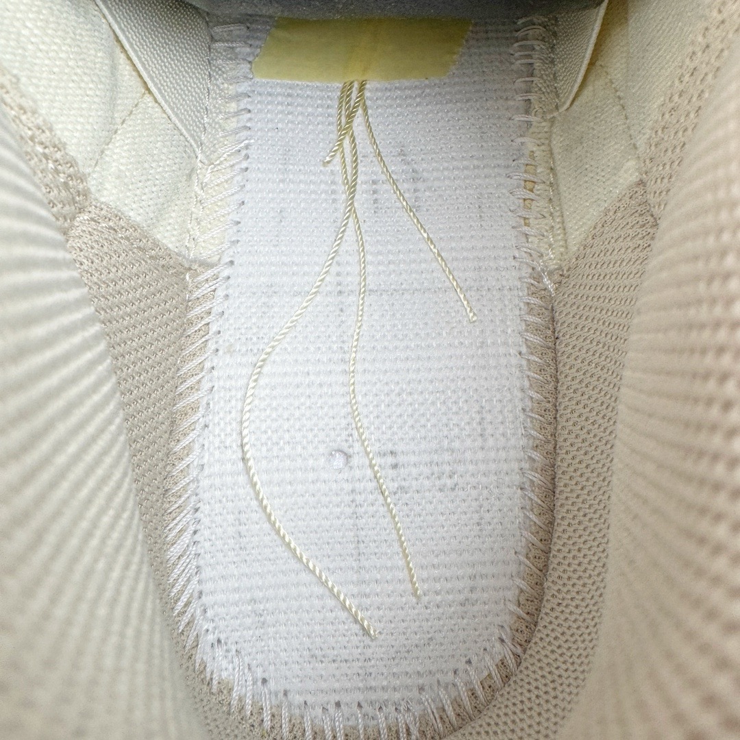 图片[17]-＃PK纯原 J Balvin x Air Jordan AJ3 联名白蓝红 彩虹渐变 FN0344-901 目前市场最推荐的产品 市场唯一正确批次 操刀耗时半年巨作 超合理的单价 拒绝高利润 全套原纸板楦头开发 原厂大底磨具加持立体防滑纹理 原装可视Air Sole气垫 原汁原味最完美的三代版型 唯一正确鞋头趴度弧度高度鞋身腰线 原厂TPU彩虹扎染后跟饰片 正确内里反口里网布 皮料菱角分明不变形无多余毛边 广东原厂zp同批次手工大底描漆拉丝 市场唯一原厂鞋扣模具 原厂织唛标 原厂飞人电绣工艺 尾指中部跳三针 独家绑鞋带手法 印刷中底布 四线拉帮 米色美纹纸贴合固定 进口港宝加持 后跟自然饱满 全鞋荧光划线卡点 追求极致完美 每一双都是工艺品 多重QC质检 超越公司货的品控标准 实实在在的免检产品 尺码：40 40.5 41 42 42.5 43 44 44.5 45 46 47.5 48.5-选品中心