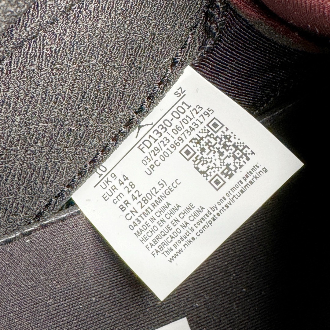 图片[18]-＃PK纯原 A Ma Maniére x Air Jordan AJ5 Retro AMM联名黑色 货号： FD1330-001 SZ原厂全套原楦原纸板磨具开发 原厂皮料加持 原厂港宝加持定型后跟R度完美 同源原厂电绣 飞人针数密度立体效果一致 原厂拉帮手法 原厂配置纸衬高频鞋盒 原厂指令配双鞋带 原厂TPU网格鞋带扣 超高鞋面清洁度 最高QC检验标准 控制溢胶瑕疵 到手可放心比对发售原鞋 上脚百分百充正驾驭 尺码：40 40.5 41 42 42.5 43 44 44.5 45 46 47.5-选品中心