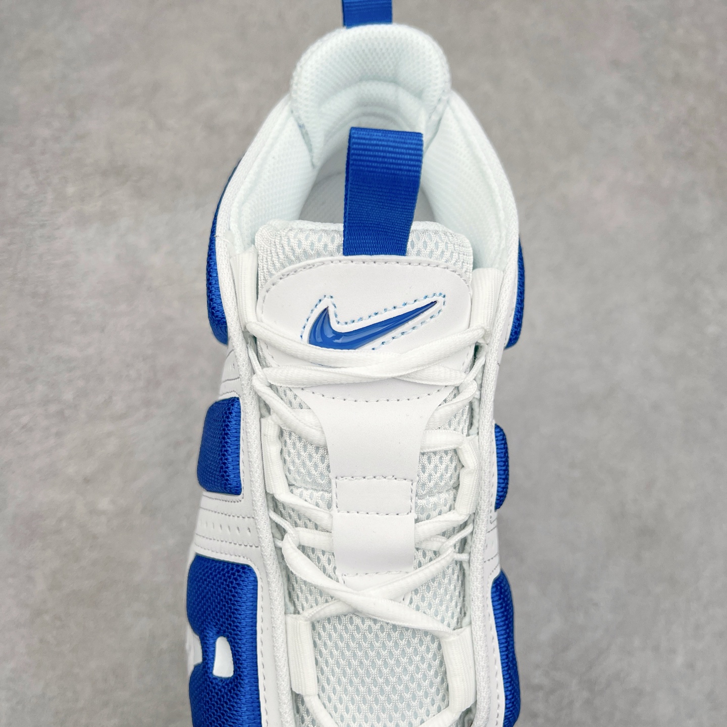 图片[5]-NK Air More Uptempo ’96 OG 皮蓬大AIR复古篮球鞋 FZ3055-101 以流行于街头的涂鸦文化为设计灵感 整体的设计风格夸张而充满魅力 厚实而充满质感的皮质鞋面两侧印刻了一对巨大的字母“AIR”独特炫酷的外观惊艳无比 尺码：36 36.5 37.5 38 38.5 39 40 40.5 41 42 42.5 43 44 44.5 45 46-选品中心