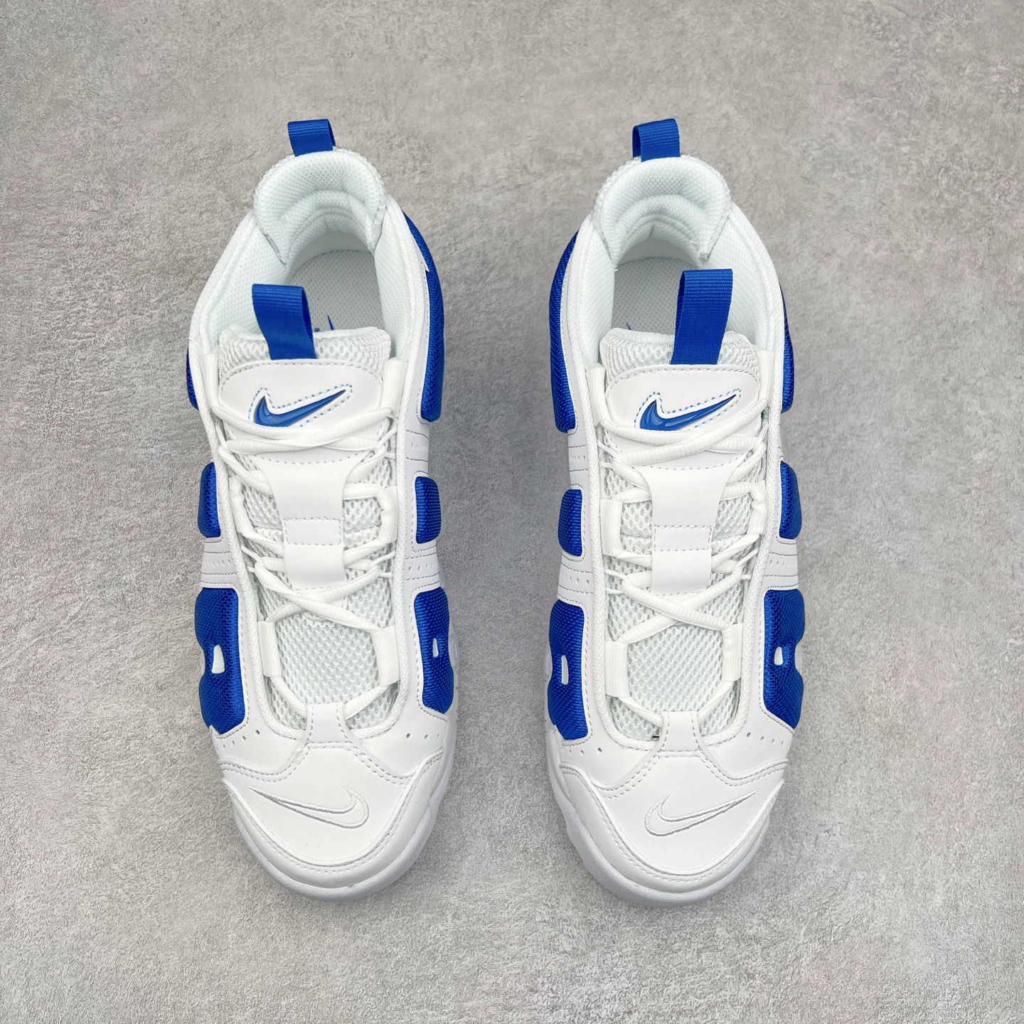 图片[2]-NK Air More Uptempo ’96 OG 皮蓬大AIR复古篮球鞋 FZ3055-101 以流行于街头的涂鸦文化为设计灵感 整体的设计风格夸张而充满魅力 厚实而充满质感的皮质鞋面两侧印刻了一对巨大的字母“AIR”独特炫酷的外观惊艳无比 尺码：36 36.5 37.5 38 38.5 39 40 40.5 41 42 42.5 43 44 44.5 45 46-选品中心
