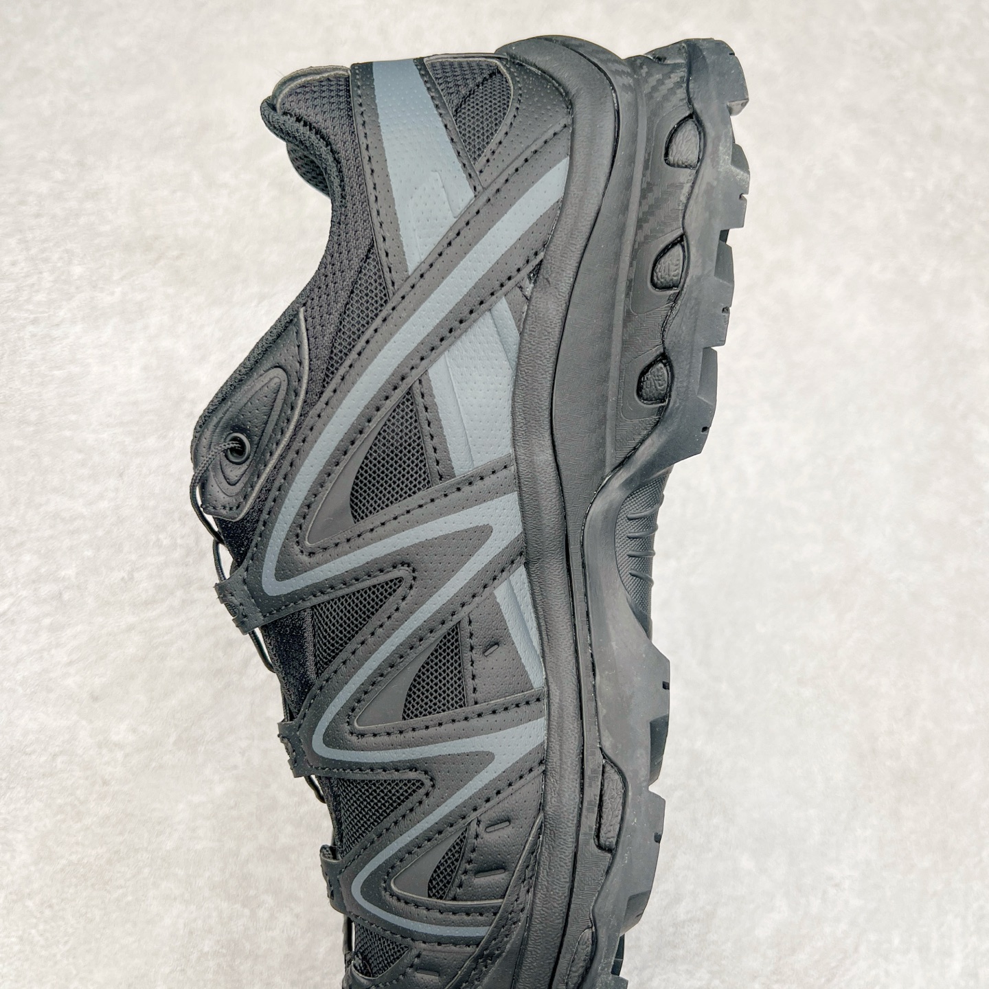 图片[7]-＃GD Salomon XT-QUEST ADV 萨洛蒙潮流越野机能户外功能鞋 纯原外贸平台特供订单 耗时半年巨作 全套原纸板楦头开发 原厂特供网布配套加持 确保原汁原味 完美呈现版型 原档数据独家私模五层组合大底 男女鞋同步官方开发至46.5 原装Ortholite轻量化鞋垫 中底布带钢印编号 原厂TPU锁扣 进口港宝加持 后跟自然饱满 还原公司包裹性 基于 SALOMON 初代 XT 鞋身造型并搭载 4D ADVANCED CHASSIS™ 大底打造而成 为这款 XT-QUEST 带来了多项足部控制与保护等功能性 如在运动过程中控制左右晃动的过程而提高稳定性、改善长途越野过程中足中到足尖的过渡、提高感知岩石的精确度以抵抗尖锐物体对脚底的伤害以及采用动态缓冲来增强穿着舒适感 从而减轻疲劳感 使 XT-QUEST 成为一双舒适且安全的户外之履 尺码：36 36.5 37.5 38 38.5 39 40 40.5 41 42 42.5 43 44 44.5 45 46 46.5-选品中心