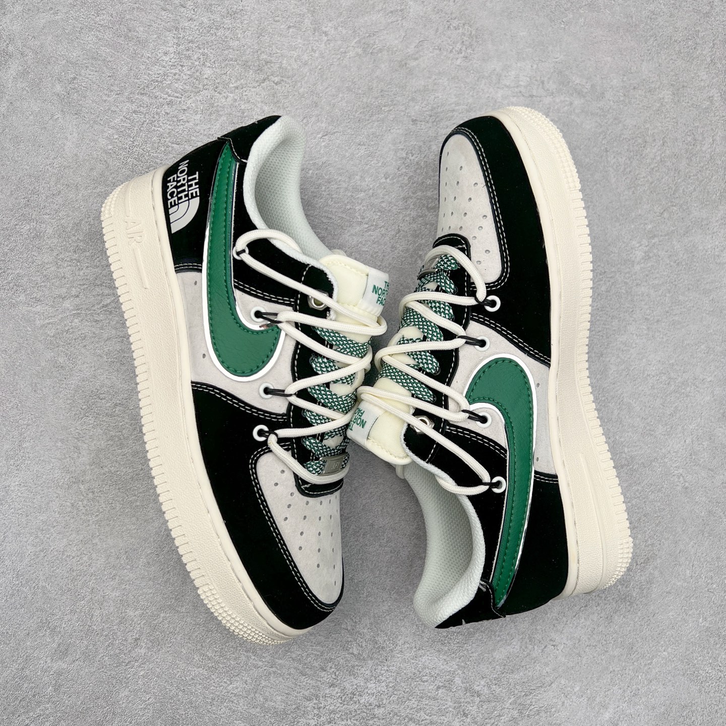 图片[3]-NK Air Force 1´07 Low 空军一号低帮百搭休闲运动板鞋 SJ1198-110 柔软、弹性十足的缓震性能和出色的中底设计 横跨复古与现代的外型结合 造就出风靡全球 三十多年的Force 1 直到今天还深受青睐 尺码：36 36.5 37.5 38 38.5 39 40 40.5 41 42 42.5 43 44 44.5 45-选品中心