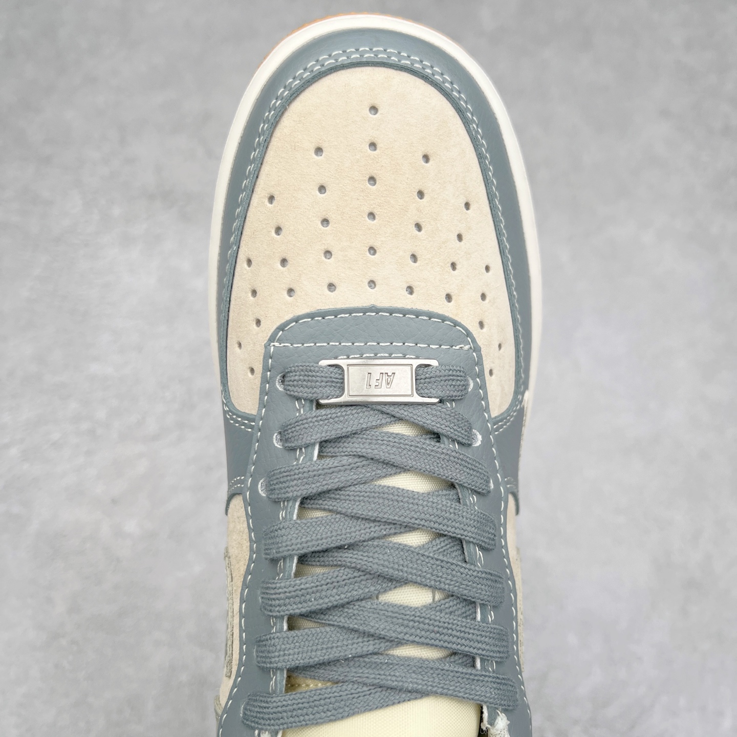 图片[4]-NK Air Force 1´07 Low 空军一号低帮百搭休闲运动板鞋 DM6688-022 柔软、弹性十足的缓震性能和出色的中底设计 横跨复古与现代的外型结合 造就出风靡全球 三十多年的Force 1 直到今天还深受青睐 尺码：36 36.5 37.5 38 38.5 39 40 40.5 41 42 42.5 43 44 44.5 45-选品中心