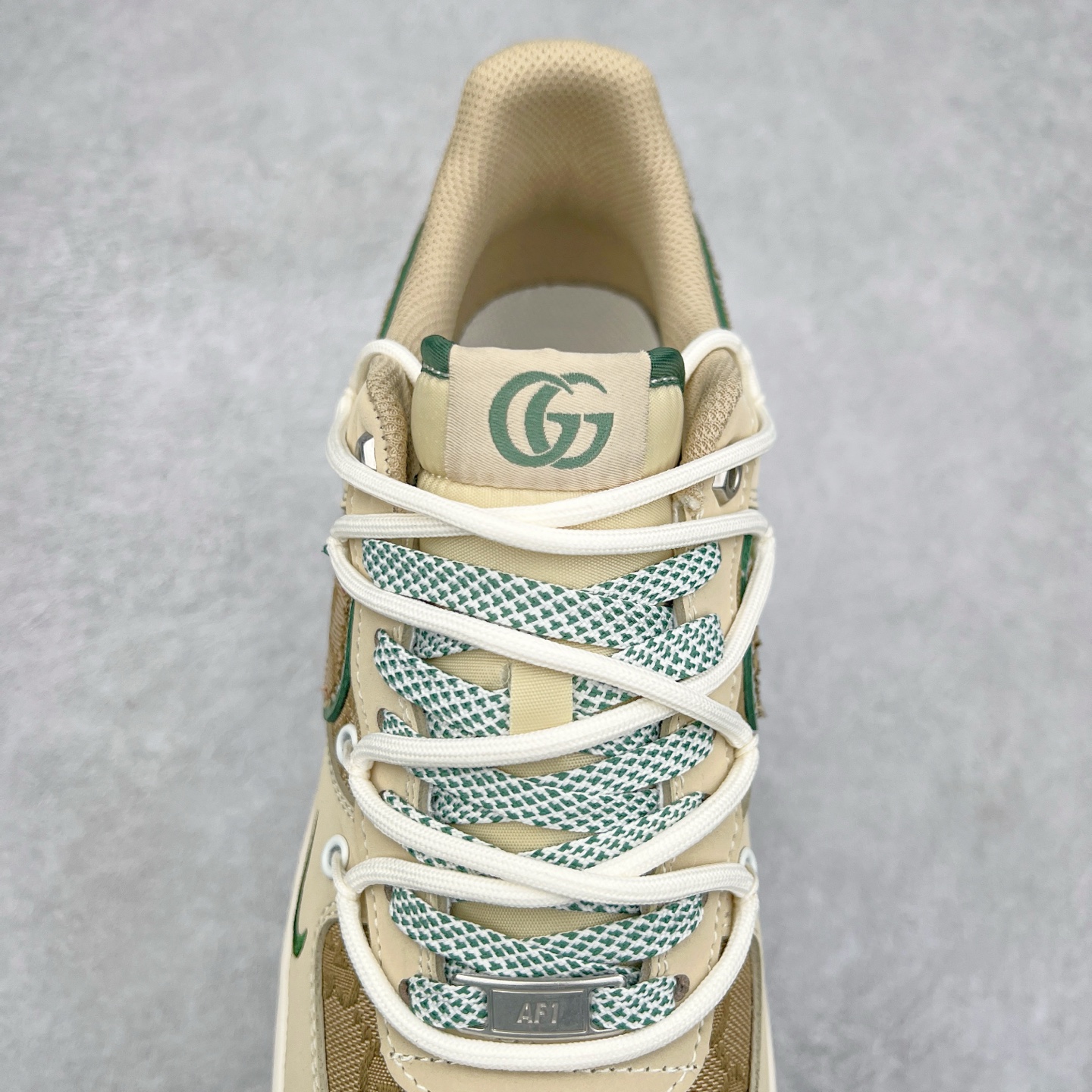 图片[5]-NK Air Force 1´07 Low 空军一号低帮百搭休闲运动板鞋 SJ1198-102 柔软、弹性十足的缓震性能和出色的中底设计 横跨复古与现代的外型结合 造就出风靡全球 三十多年的Force 1 直到今天还深受青睐 尺码：36 36.5 37.5 38 38.5 39 40 40.5 41 42 42.5 43 44 44.5 45-选品中心