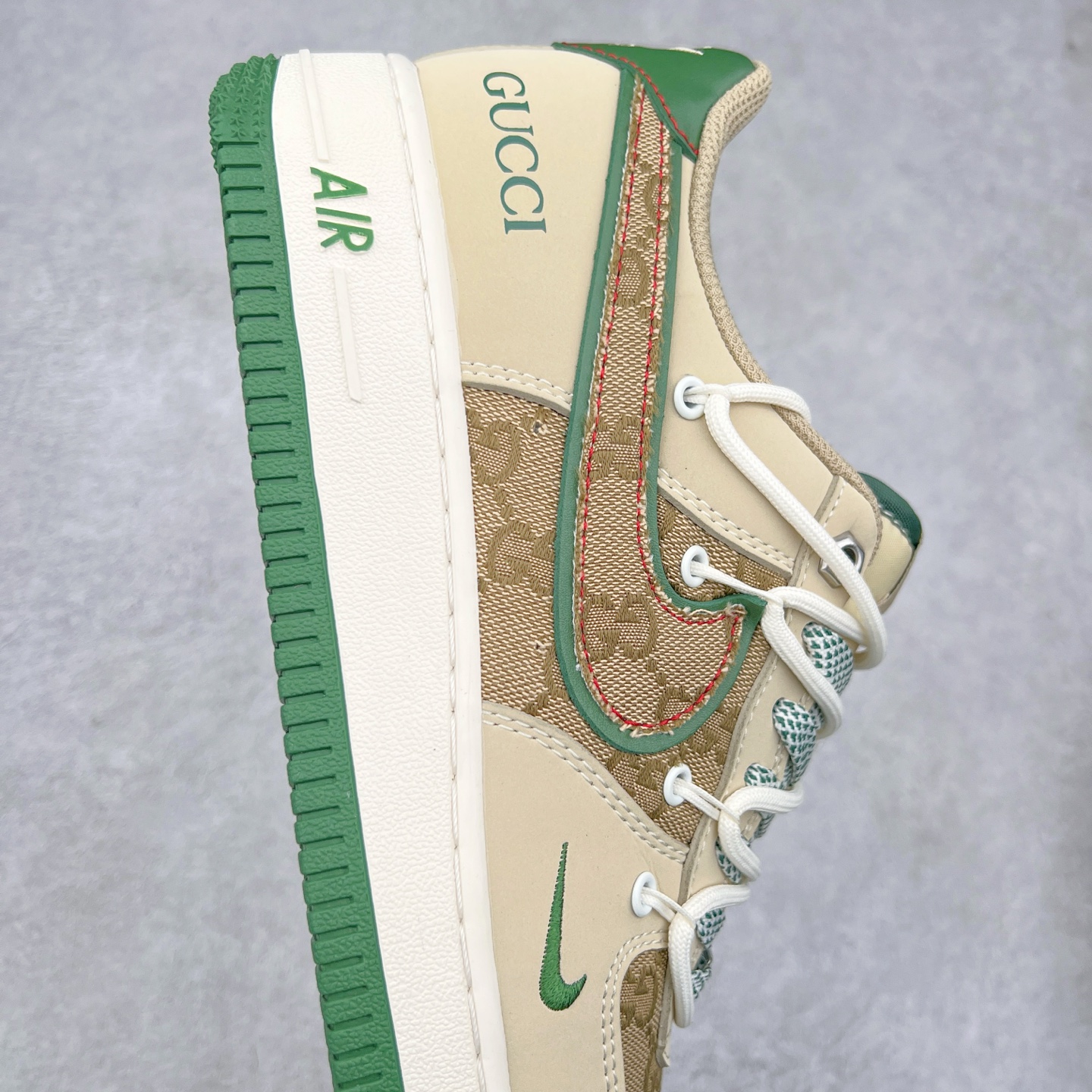 图片[6]-NK Air Force 1´07 Low 空军一号低帮百搭休闲运动板鞋 SJ1198-102 柔软、弹性十足的缓震性能和出色的中底设计 横跨复古与现代的外型结合 造就出风靡全球 三十多年的Force 1 直到今天还深受青睐 尺码：36 36.5 37.5 38 38.5 39 40 40.5 41 42 42.5 43 44 44.5 45-选品中心