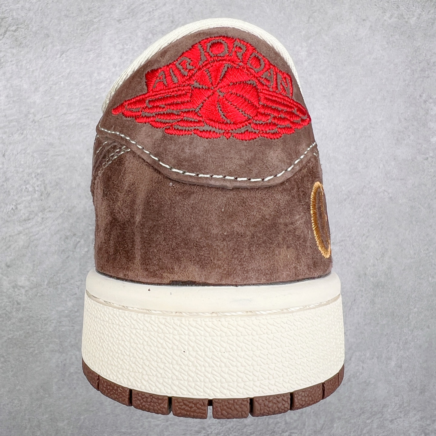 图片[8]-TS x Air Jordan AJ1 Low 倒钩低帮联名定制配色 DM9288-011 原厂内置气垫魔块 A模大底 头层小牛皮 鞋舌AJ原厂专用牛津布+AJ专用反口珍珠布+原厂无杂质高弹内里海棉+特殊封边弹力鞋带 尺码：36 36.5 37.5 38 38.5 39 40 40.5 41 42 42.5 43 44 44.5 45 46 47.5-选品中心