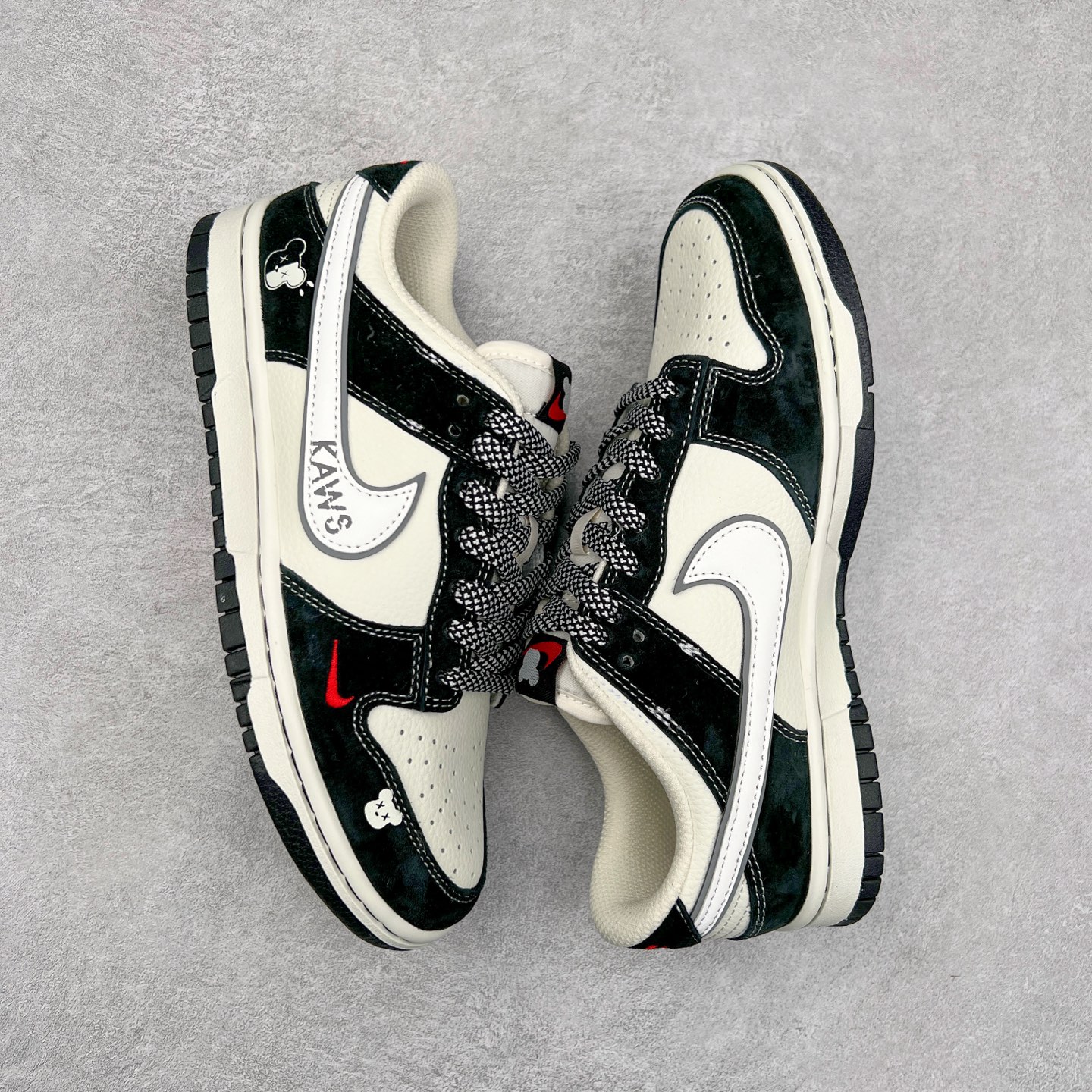 图片[3]-NK Dunk Low 定制配色 DJ2024-110 大厂出品 极力推荐 原装头层材料 独家版型蒸餾加工帶來的是更好的视觉和脚感体验大厂纯原品质出货 清洁度 电绣工艺 皮料切割干净无任何毛边 细节完美 尺码：36 36.5 37.5 38 38.5 39 40 40.5 41 42 42.5 43 44 44.5 45-选品中心