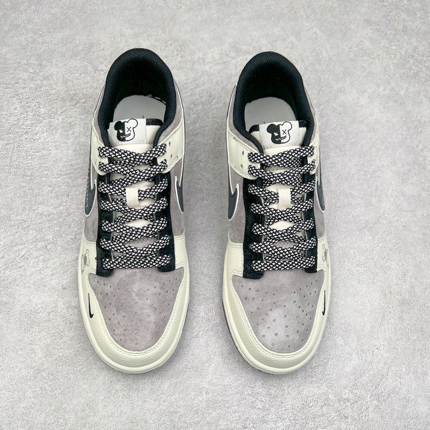 图片[2]-NK Dunk Low 定制配色 DJ2024-111 大厂出品 极力推荐 原装头层材料 独家版型蒸餾加工帶來的是更好的视觉和脚感体验大厂纯原品质出货 清洁度 电绣工艺 皮料切割干净无任何毛边 细节完美 尺码：36 36.5 37.5 38 38.5 39 40 40.5 41 42 42.5 43 44 44.5 45-选品中心
