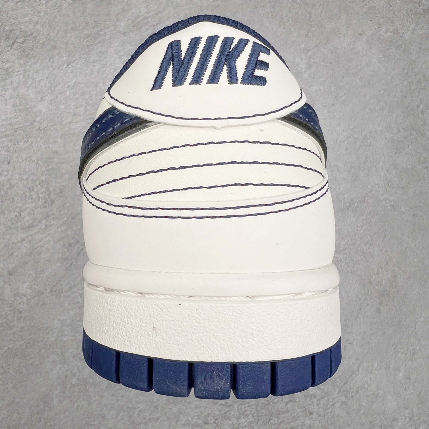 图片[8]-NK Dunk Low 定制配色 DJ2024-011 大厂出品 极力推荐 原装头层材料 独家版型蒸餾加工帶來的是更好的视觉和脚感体验大厂纯原品质出货 清洁度 电绣工艺 皮料切割干净无任何毛边 细节完美 尺码：36 36.5 37.5 38 38.5 39 40 40.5 41 42 42.5 43 44 44.5 45-选品中心