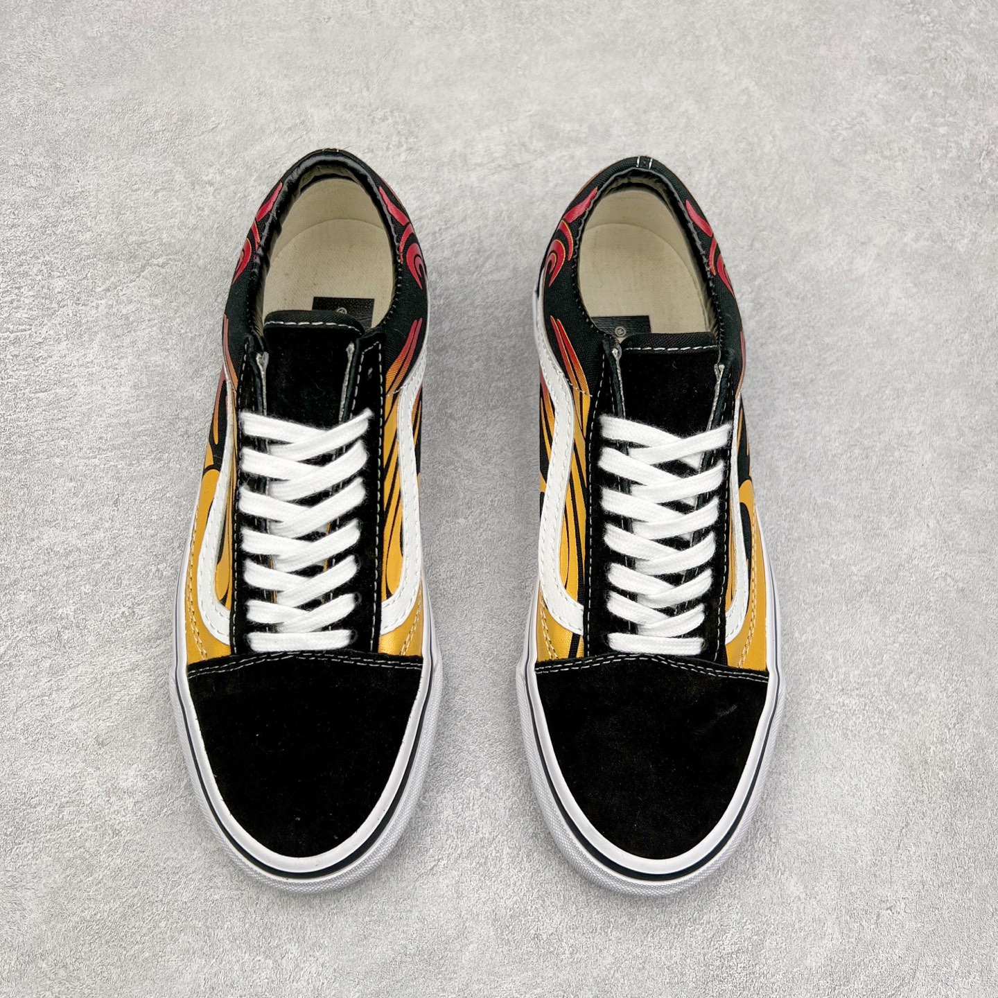 图片[2]-Vans 复刻经典火焰 Vans Old Skool 烈焰火焰🔥 舒适百搭 防滑减震 休闲硫化板鞋 货号：VN000D56MCG 尺码：35 36 36.5 37 38 38.5 39 40 40.5 41 42 42.5 43 44-选品中心