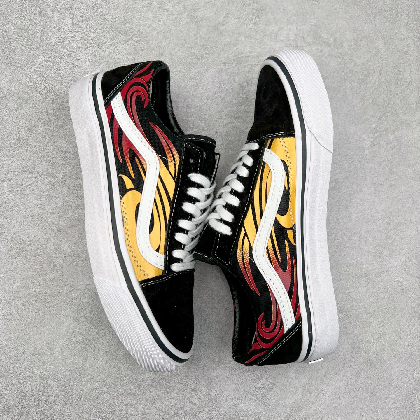 图片[3]-Vans 复刻经典火焰 Vans Old Skool 烈焰火焰🔥 舒适百搭 防滑减震 休闲硫化板鞋 货号：VN000D56MCG 尺码：35 36 36.5 37 38 38.5 39 40 40.5 41 42 42.5 43 44-选品中心