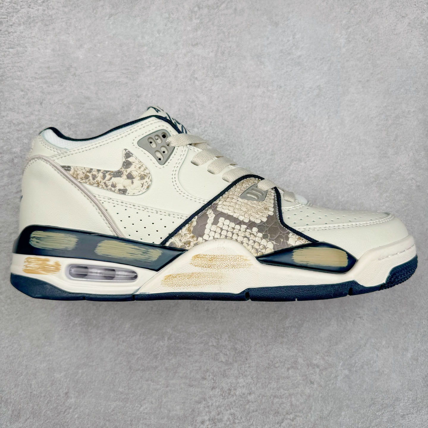 NK Air Flight AJ89 复古运动鞋 AJ4兄弟款系列篮球鞋 FQ8256-001 重塑80年代后期非凡篮球战靴的经典风范,利落皮革结构搭载卓越缓震系统 重现传世经典的卓越性能 取用皮革与合成材质组合鞋面 简约利落潮流运动 尺码:36 36.5 37.5 38 38.5 39 40 40.5 41 42 42.5 43 44 44.5 45 46-选品中心