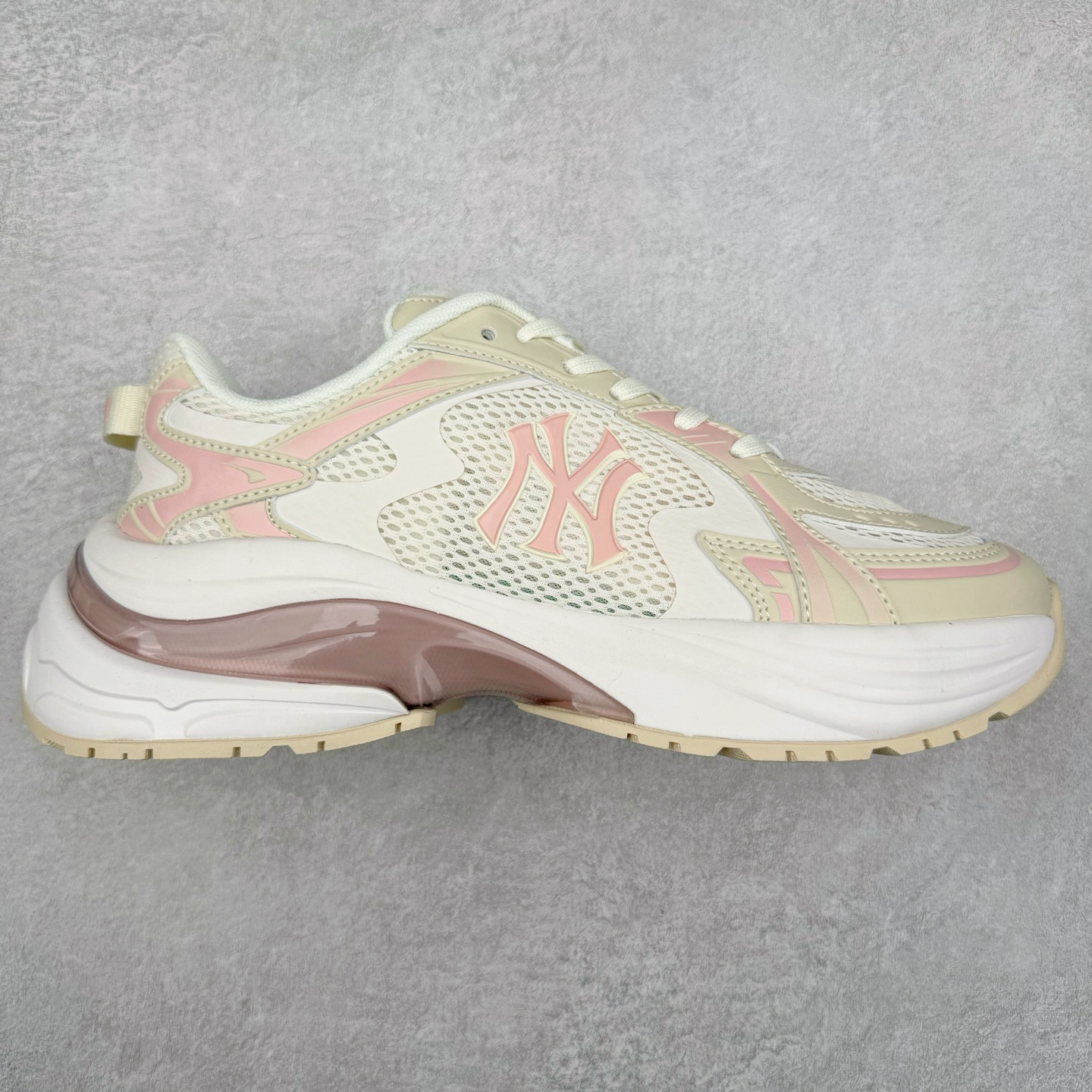 ＃PB过验版 MLB New York Yankees Curve Runner 舒适百搭流浪鞋防滑耐磨低帮跑步鞋 Korea韩国联名NY美国榄球纽约洋基队限定 目前可过轻松秒过各类鉴定 能操作的私聊 韩国代购专供 左脚内置NFC感应 区别市面贴纸假芯片 MLB专用菱形双针中底布 重点细节中底布带注胶孔 原厂NFC感应吊牌 支持鉴定 一个两位数 原盒原标 全套原楦原纸板原厂数据开发 中韩文保养标贴 绿色防霉片 平台代购专供 独家一比一RB+MD组合大底 高频后跟小人Logo精准对位立体饱满 正确网布加超迁鞋面 转印中底走线紧密 转印Logo工艺表层防刮不掉色 尺码：35 36 36.5 37.5 38 38.5 39 40 40.5 41 42 42.5 43 44 44.5 45-选品中心