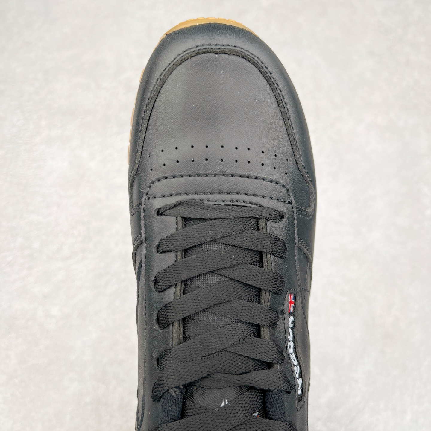 图片[4]-Reebok Classic Leather 锐步皮革运动减震防滑低帮生活休闲鞋 男女同款 尺码：36 36.5 37.5 38 38.5 39 40 40.5 41 42 42.5 43 44 44.5 45-选品中心