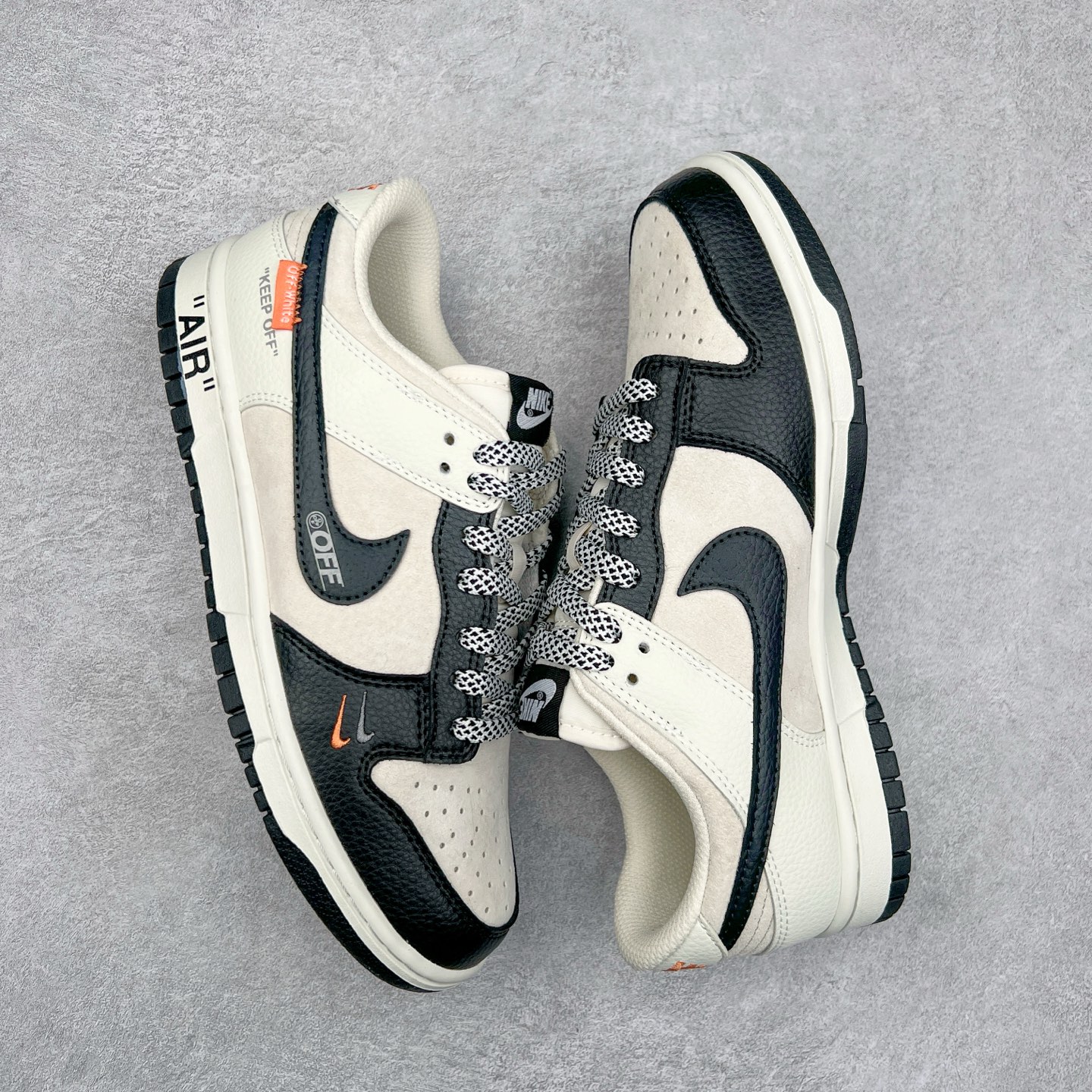 图片[3]-NK Dunk Low 定制配色 DJ2024-113 大厂出品 极力推荐 原装头层材料 独家版型蒸餾加工帶來的是更好的视觉和脚感体验大厂纯原品质出货 清洁度 电绣工艺 皮料切割干净无任何毛边 细节完美 尺码：36 36.5 37.5 38 38.5 39 40 40.5 41 42 42.5 43 44 44.5 45-选品中心