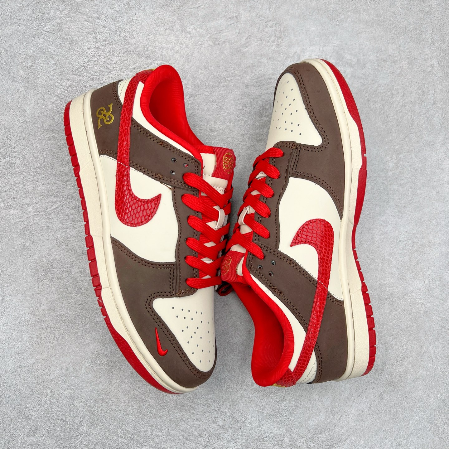 图片[3]-NK Dunk Low 定制配色 CH6336-284 大厂出品 极力推荐 原装头层材料 独家版型蒸餾加工帶來的是更好的视觉和脚感体验大厂纯原品质出货 清洁度 电绣工艺 皮料切割干净无任何毛边 细节完美 尺码：36 36.5 37.5 38 38.5 39 40 40.5 41 42 42.5 43 44 44.5 45-选品中心