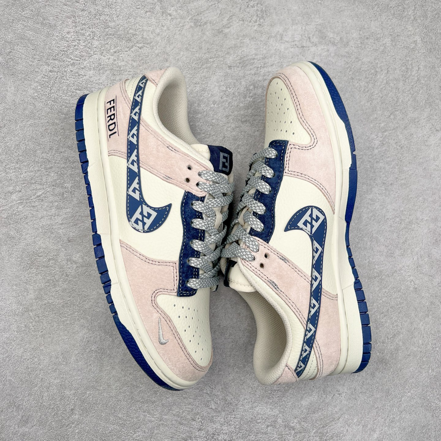 图片[3]-NK Dunk Low 定制配色 DJ2024-132 大厂出品 极力推荐 原装头层材料 独家版型蒸餾加工帶來的是更好的视觉和脚感体验大厂纯原品质出货 清洁度 电绣工艺 皮料切割干净无任何毛边 细节完美 尺码：36 36.5 37.5 38 38.5 39 40 40.5 41 42 42.5 43 44 44.5 45-选品中心