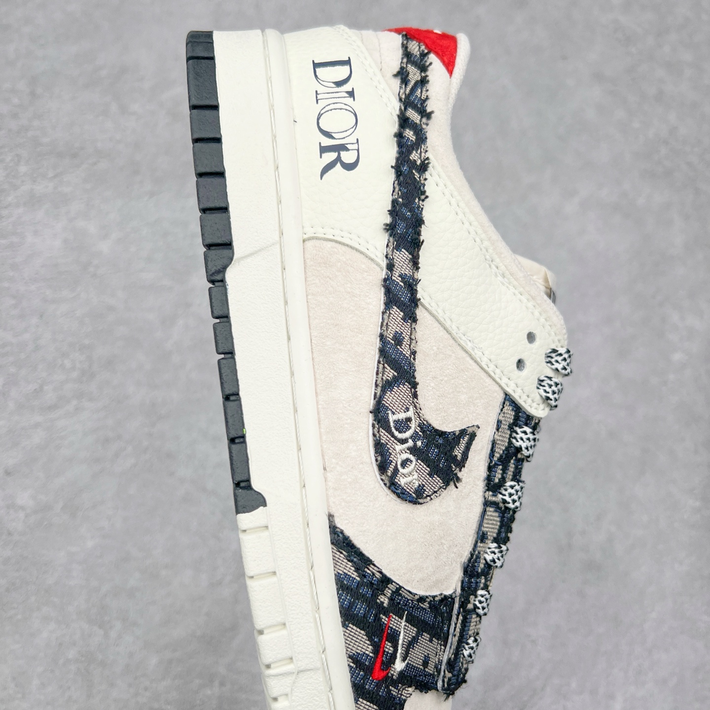 图片[6]-NK Dunk Low 定制配色 DJ2024-131 大厂出品 极力推荐 原装头层材料 独家版型蒸餾加工帶來的是更好的视觉和脚感体验大厂纯原品质出货 清洁度 电绣工艺 皮料切割干净无任何毛边 细节完美 尺码：36 36.5 37.5 38 38.5 39 40 40.5 41 42 42.5 43 44 44.5 45-选品中心