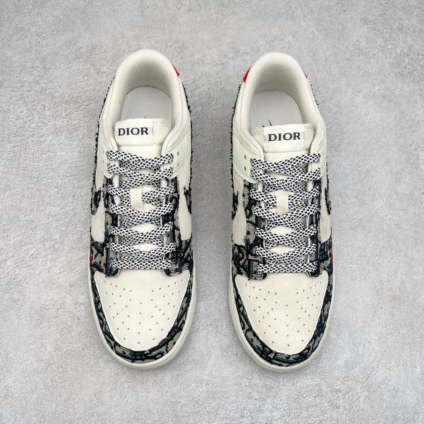 图片[2]-NK Dunk Low 定制配色 DJ2024-131 大厂出品 极力推荐 原装头层材料 独家版型蒸餾加工帶來的是更好的视觉和脚感体验大厂纯原品质出货 清洁度 电绣工艺 皮料切割干净无任何毛边 细节完美 尺码：36 36.5 37.5 38 38.5 39 40 40.5 41 42 42.5 43 44 44.5 45-选品中心