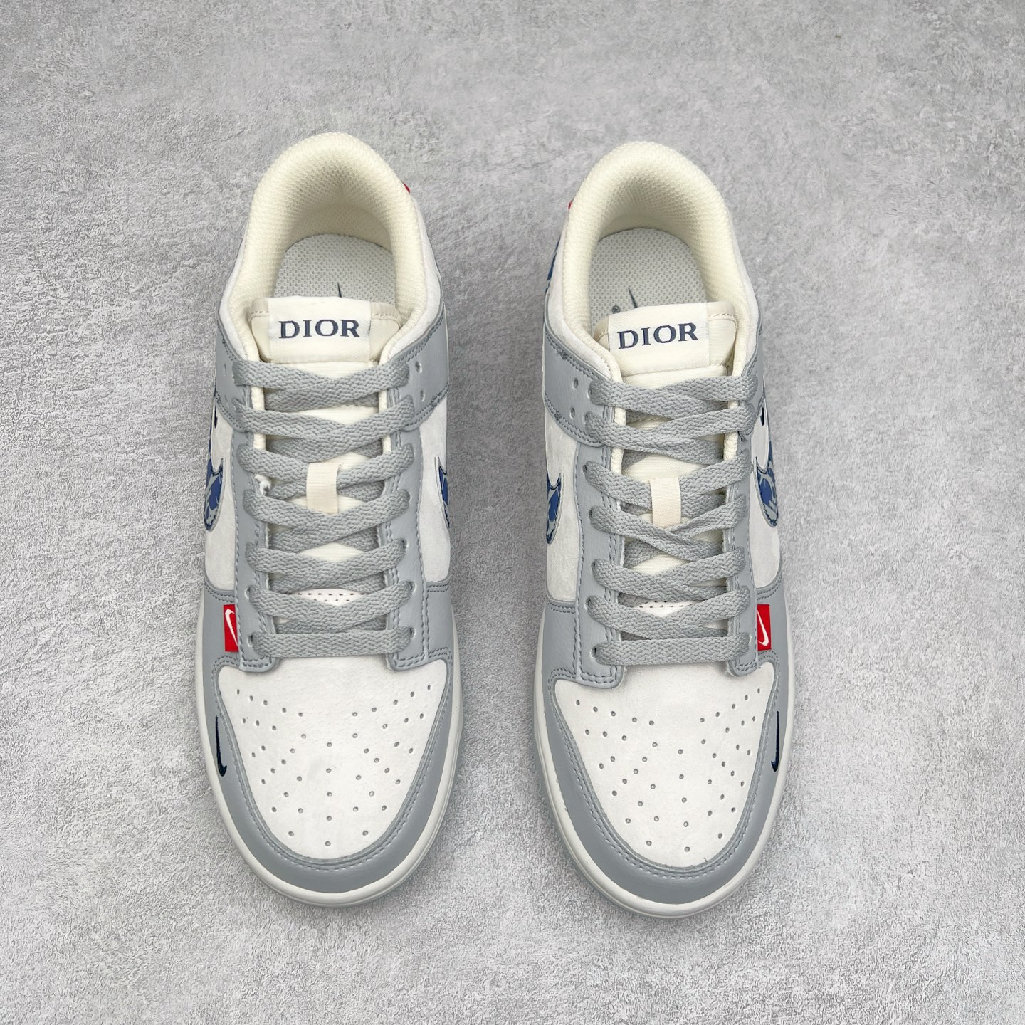 图片[2]-NK Dunk Low 定制配色 DJ2024-126 大厂出品 极力推荐 原装头层材料 独家版型蒸餾加工帶來的是更好的视觉和脚感体验大厂纯原品质出货 清洁度 电绣工艺 皮料切割干净无任何毛边 细节完美 尺码：36 36.5 37.5 38 38.5 39 40 40.5 41 42 42.5 43 44 44.5 45-选品中心