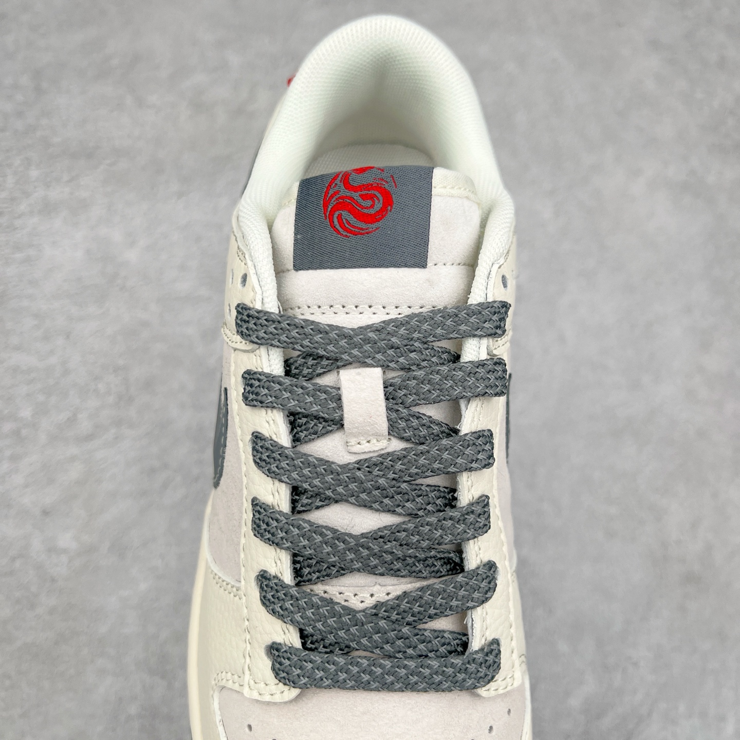 图片[5]-NK Dunk Low 定制配色 FC1688-205 大厂出品 极力推荐 原装头层材料 独家版型蒸餾加工帶來的是更好的视觉和脚感体验大厂纯原品质出货 清洁度 电绣工艺 皮料切割干净无任何毛边 细节完美 尺码：36 36.5 37.5 38 38.5 39 40 40.5 41 42 42.5 43 44 44.5 45-选品中心