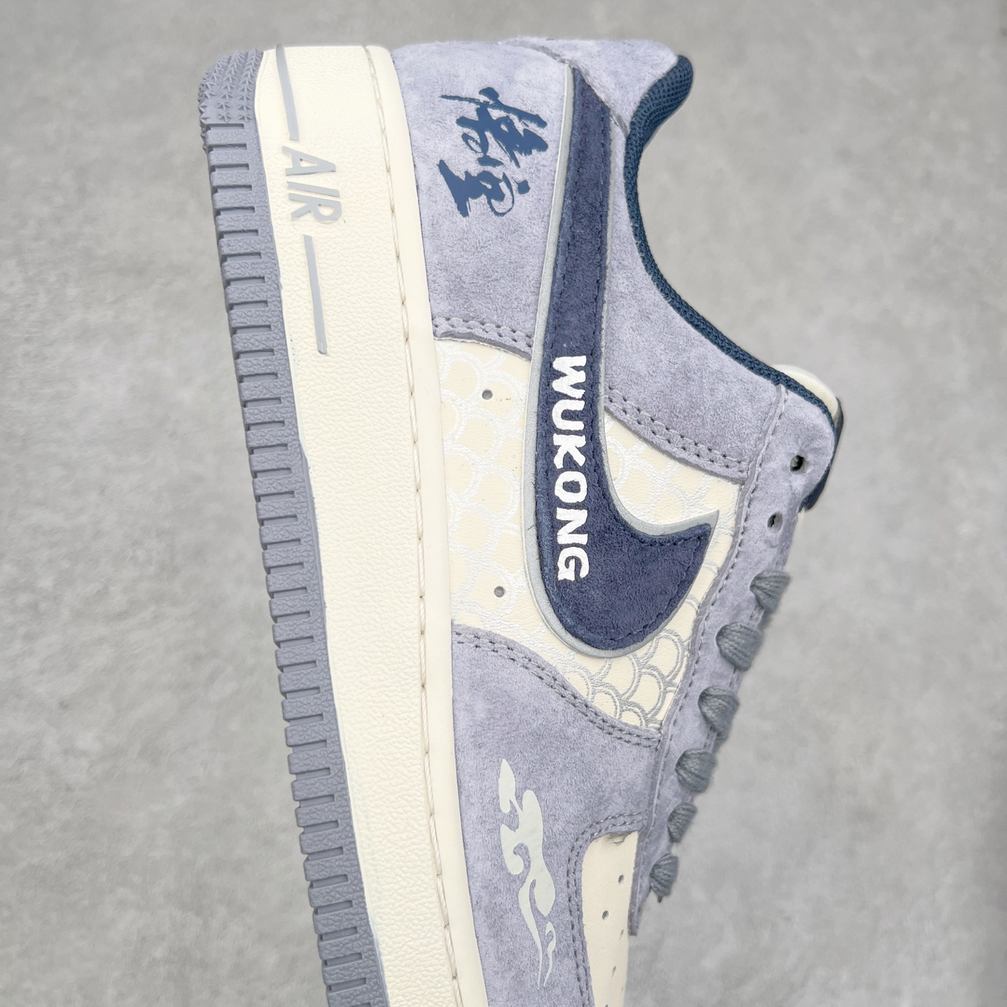 图片[6]-NK Air Force 1´07 Low 空军一号低帮百搭休闲运动板鞋 DM1688-806 柔软、弹性十足的缓震性能和出色的中底设计 横跨复古与现代的外型结合 造就出风靡全球 三十多年的Force 1 直到今天还深受青睐 尺码：36 36.5 37.5 38 38.5 39 40 40.5 41 42 42.5 43 44 44.5 45-选品中心