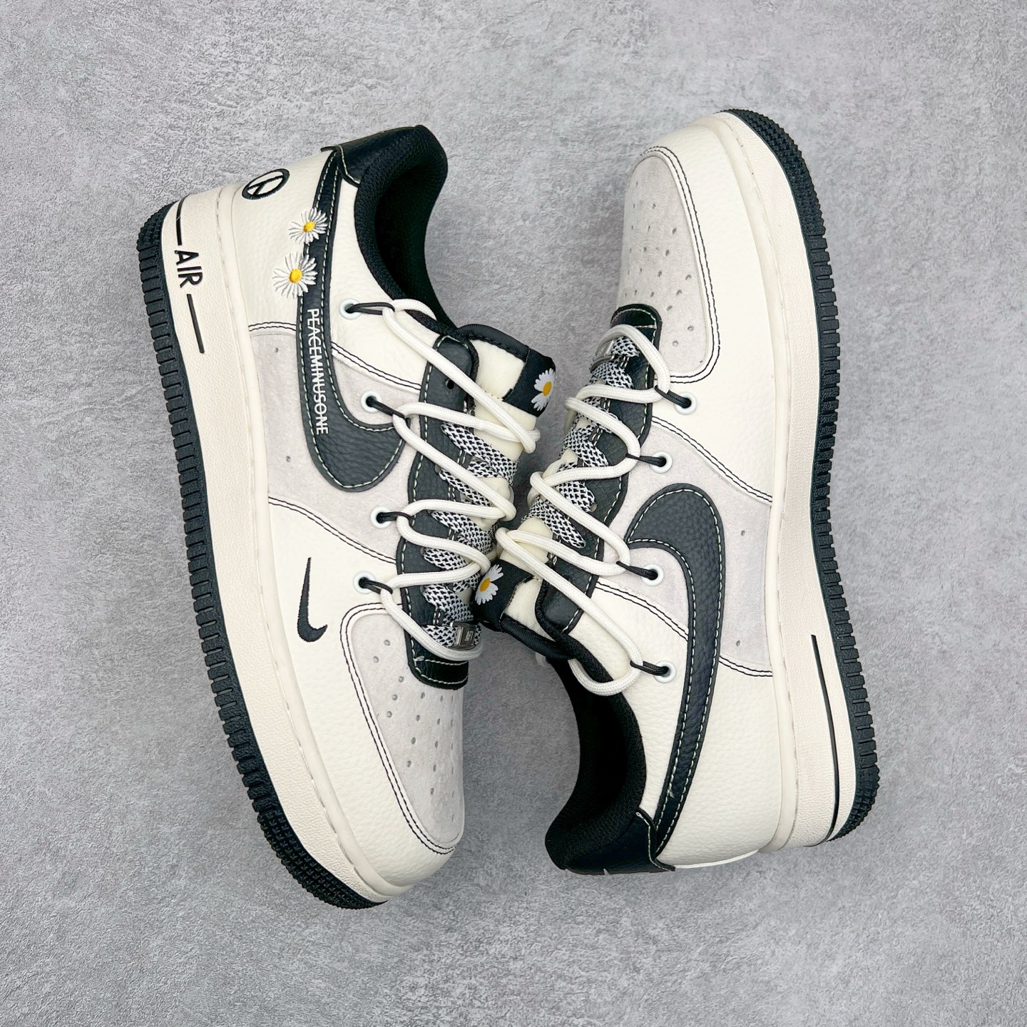 图片[3]-NK Air Force 1´07 Low 空军一号低帮百搭休闲运动板鞋 DM6688-012 柔软、弹性十足的缓震性能和出色的中底设计 横跨复古与现代的外型结合 造就出风靡全球 三十多年的Force 1 直到今天还深受青睐 尺码：36 36.5 37.5 38 38.5 39 40 40.5 41 42 42.5 43 44 44.5 45-选品中心