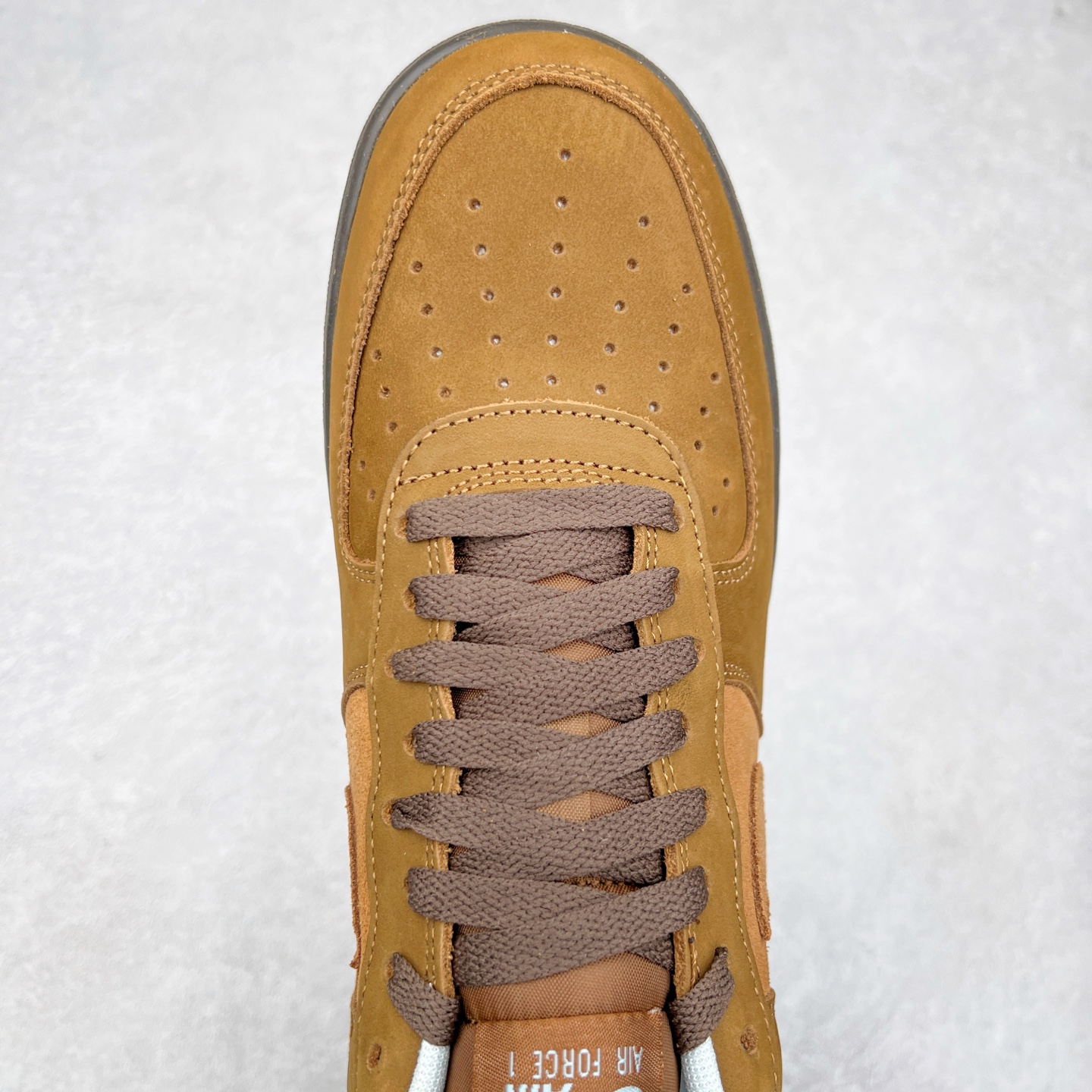 图片[4]-NK Air Force 1´07 Low 空军一号低帮百搭休闲运动板鞋 IB4617-222 柔软、弹性十足的缓震性能和出色的中底设计 横跨复古与现代的外型结合 造就出风靡全球 三十多年的Force 1 直到今天还深受青睐 尺码：36 36.5 37.5 38 38.5 39 40 40.5 41 42 42.5 43 44 44.5 45-选品中心