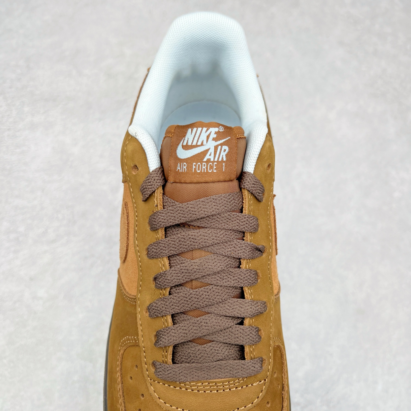 图片[5]-NK Air Force 1´07 Low 空军一号低帮百搭休闲运动板鞋 IB4617-222 柔软、弹性十足的缓震性能和出色的中底设计 横跨复古与现代的外型结合 造就出风靡全球 三十多年的Force 1 直到今天还深受青睐 尺码：36 36.5 37.5 38 38.5 39 40 40.5 41 42 42.5 43 44 44.5 45-选品中心