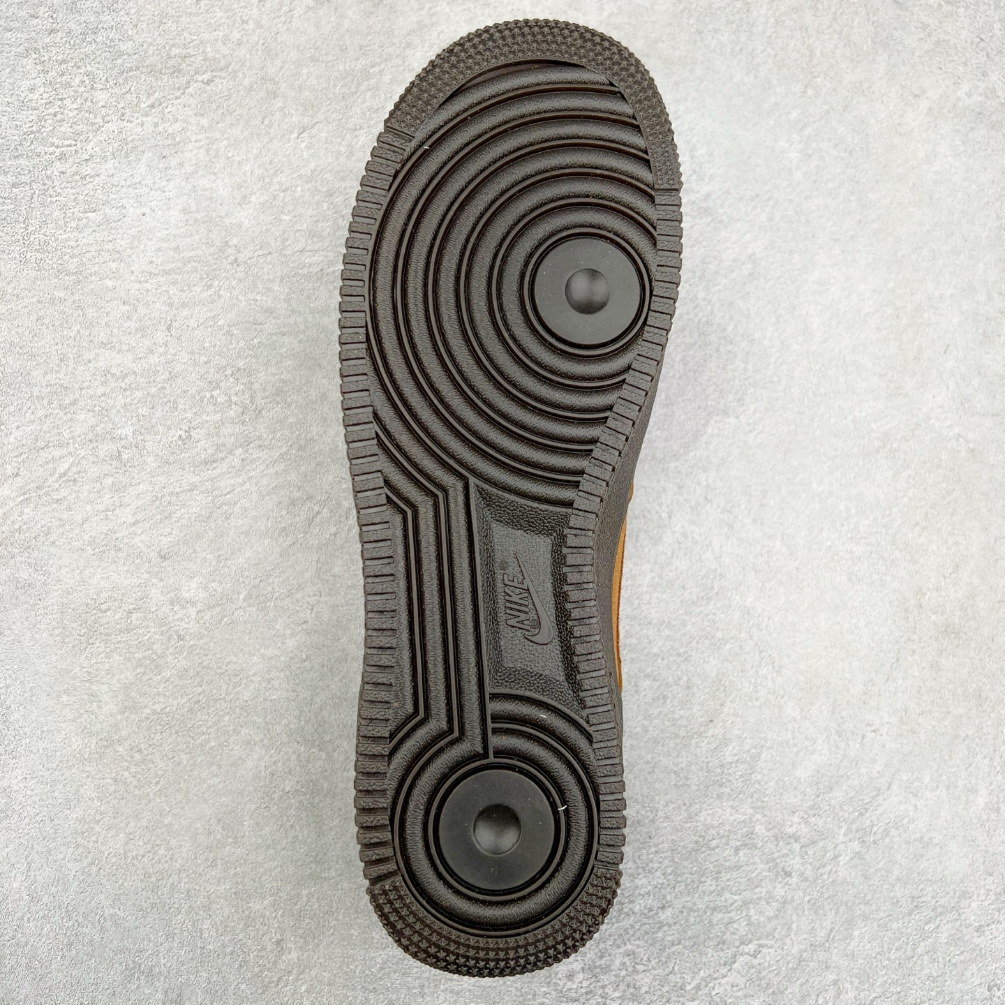 图片[9]-NK Air Force 1´07 Low 空军一号低帮百搭休闲运动板鞋 IB4617-222 柔软、弹性十足的缓震性能和出色的中底设计 横跨复古与现代的外型结合 造就出风靡全球 三十多年的Force 1 直到今天还深受青睐 尺码：36 36.5 37.5 38 38.5 39 40 40.5 41 42 42.5 43 44 44.5 45-选品中心