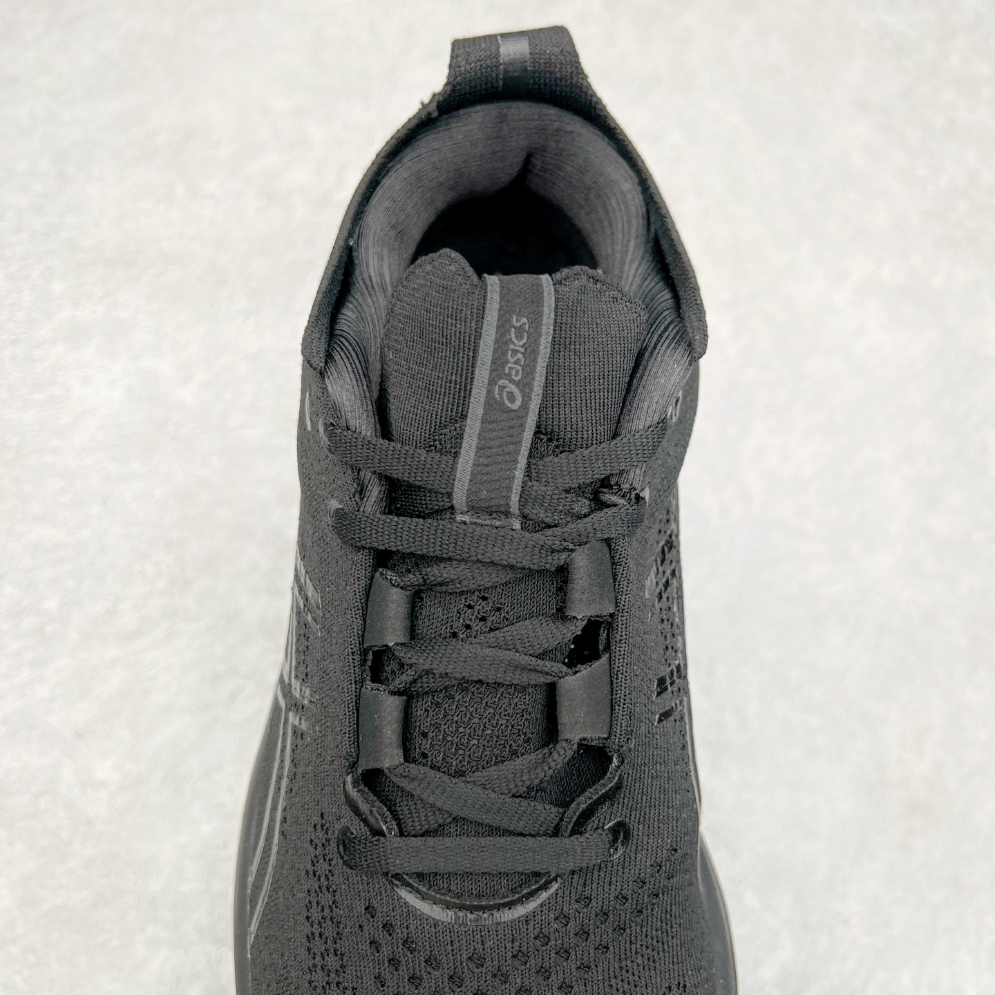 图片[5]-Asics GEL-Nimbus 26 亚瑟士缓震跑鞋 近年复古风潮的势头很旺 ASICS一直坚信保持身体的健康与活力是打造健康快乐的生活方式的最佳途径 ASICS为复古鞋型注入新设计 为玩家的街头穿搭提供了更多可能 GEL-NIMBUSTM9运动鞋最初是为中立和仰卧跑步者设计的长距离训练器 采用原始材料和关键细节重新设计 其Y2K时代的工业外观也被大胆的对比和色块所抵消 尺码：36 36.5 37.5 38 38.5 39 40 40.5 41.5 42 42.5 43.5 44 44.5 45-选品中心