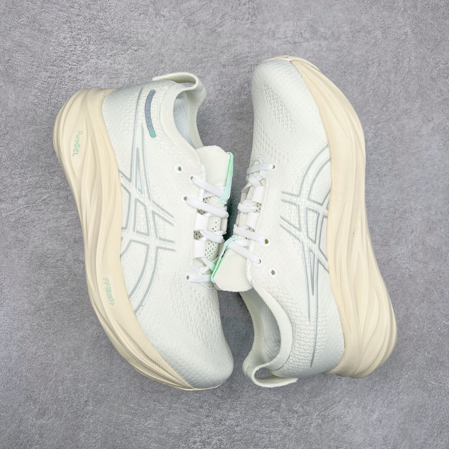 图片[3]-Asics GEL-Nimbus 26 亚瑟士缓震跑鞋 近年复古风潮的势头很旺 ASICS一直坚信保持身体的健康与活力是打造健康快乐的生活方式的最佳途径 ASICS为复古鞋型注入新设计 为玩家的街头穿搭提供了更多可能 GEL-NIMBUSTM9运动鞋最初是为中立和仰卧跑步者设计的长距离训练器 采用原始材料和关键细节重新设计 其Y2K时代的工业外观也被大胆的对比和色块所抵消 尺码：36 36.5 37.5 38 38.5 39 40 40.5 41.5 42 42.5 43.5 44 44.5 45-选品中心