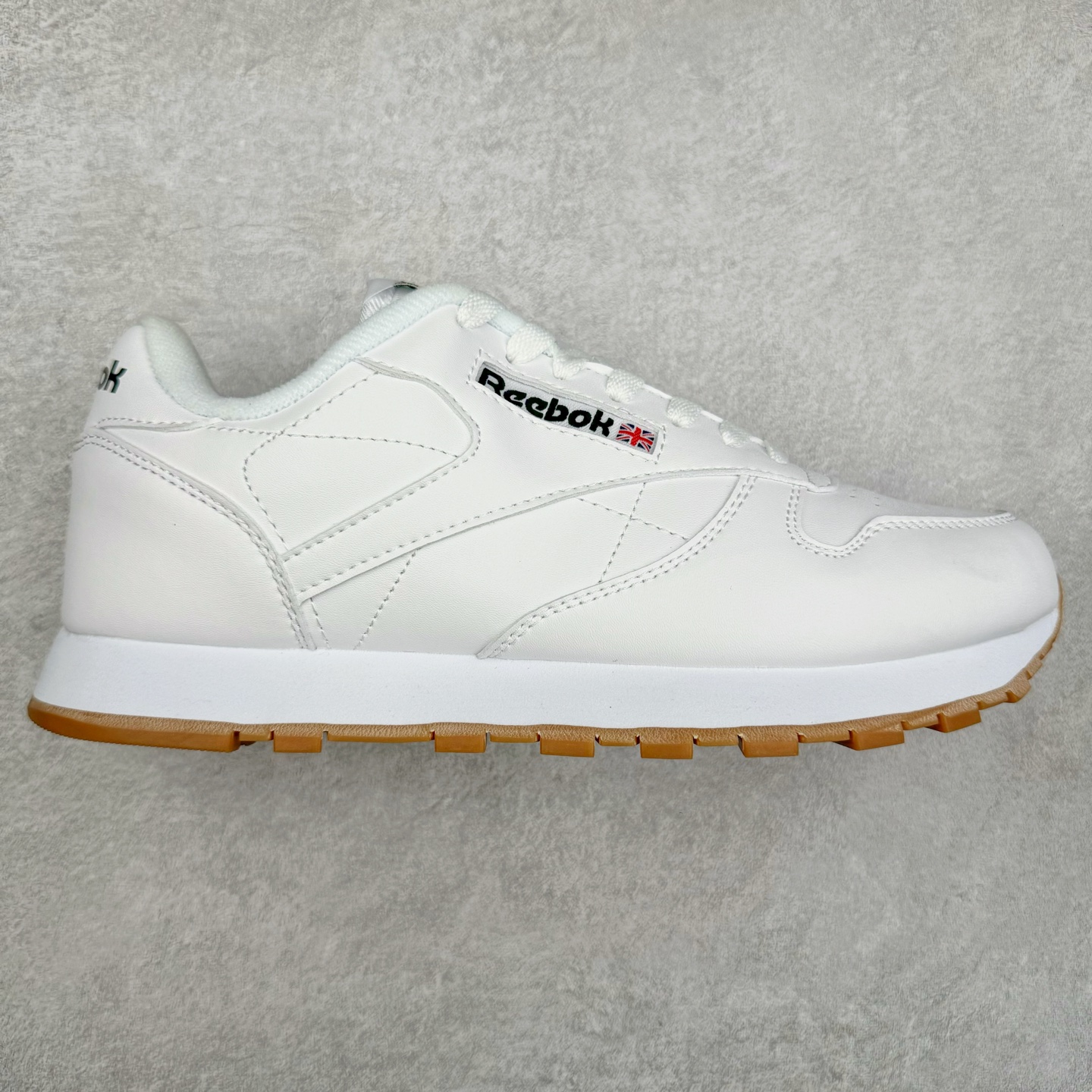 Reebok Classic Leather 锐步皮革运动减震防滑低帮生活休闲鞋 男女同款 尺码：36 36.5 37.5 38 38.5 39 40 40.5 41 42 42.5 43 44 44.5 45-选品中心