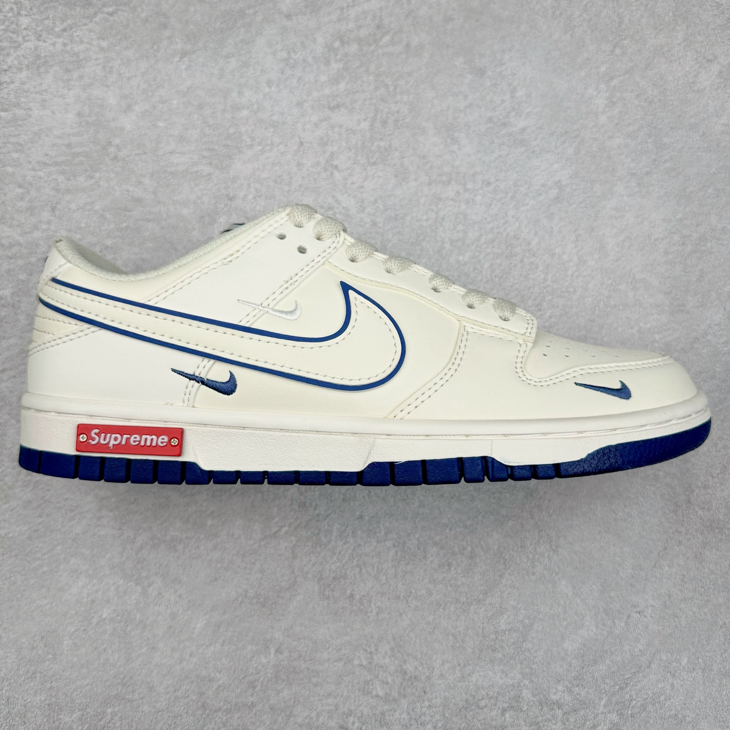 NK Dunk Low 定制配色 DJ2024-013 大厂出品 极力推荐 原装头层材料 独家版型蒸餾加工帶來的是更好的视觉和脚感体验大厂纯原品质出货 清洁度 电绣工艺 皮料切割干净无任何毛边 细节完美 尺码:36 36.5 37.5 38 38.5 39 40 40.5 41 42 42.5 43 44 44.5 45-选品中心