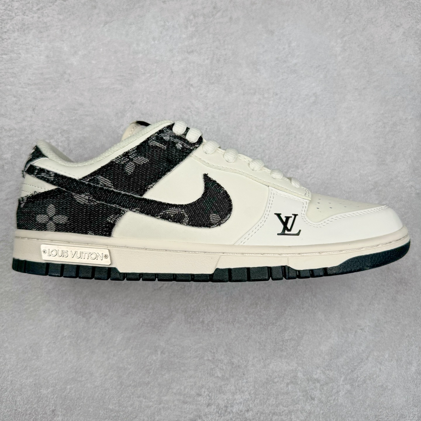 NK Dunk Low 定制配色 DJ2024-009 大厂出品 极力推荐 原装头层材料 独家版型蒸餾加工帶來的是更好的视觉和脚感体验大厂纯原品质出货 清洁度 电绣工艺 皮料切割干净无任何毛边 细节完美 尺码:36 36.5 37.5 38 38.5 39 40 40.5 41 42 42.5 43 44 44.5 45-选品中心