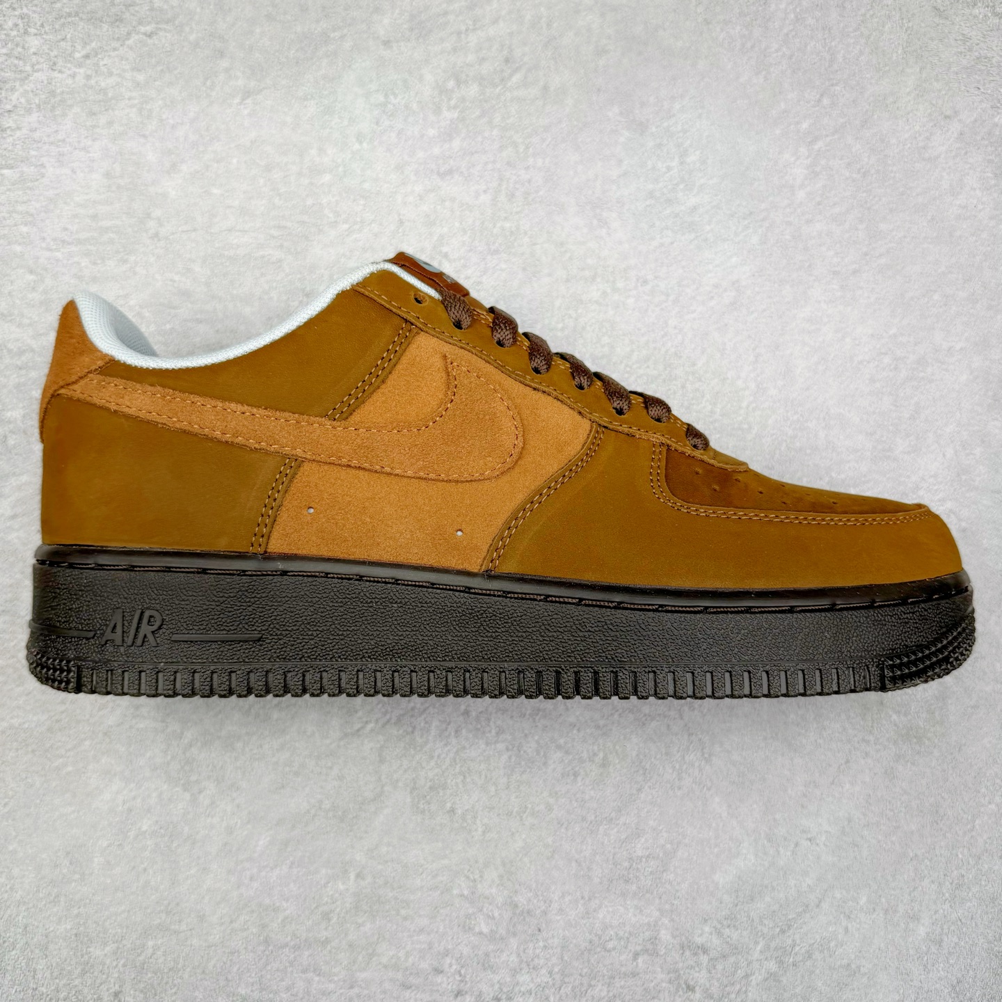 NK Air Force 1´07 Low 空军一号低帮百搭休闲运动板鞋 IB4617-222 柔软、弹性十足的缓震性能和出色的中底设计 横跨复古与现代的外型结合 造就出风靡全球 三十多年的Force 1 直到今天还深受青睐 尺码：36 36.5 37.5 38 38.5 39 40 40.5 41 42 42.5 43 44 44.5 45-选品中心