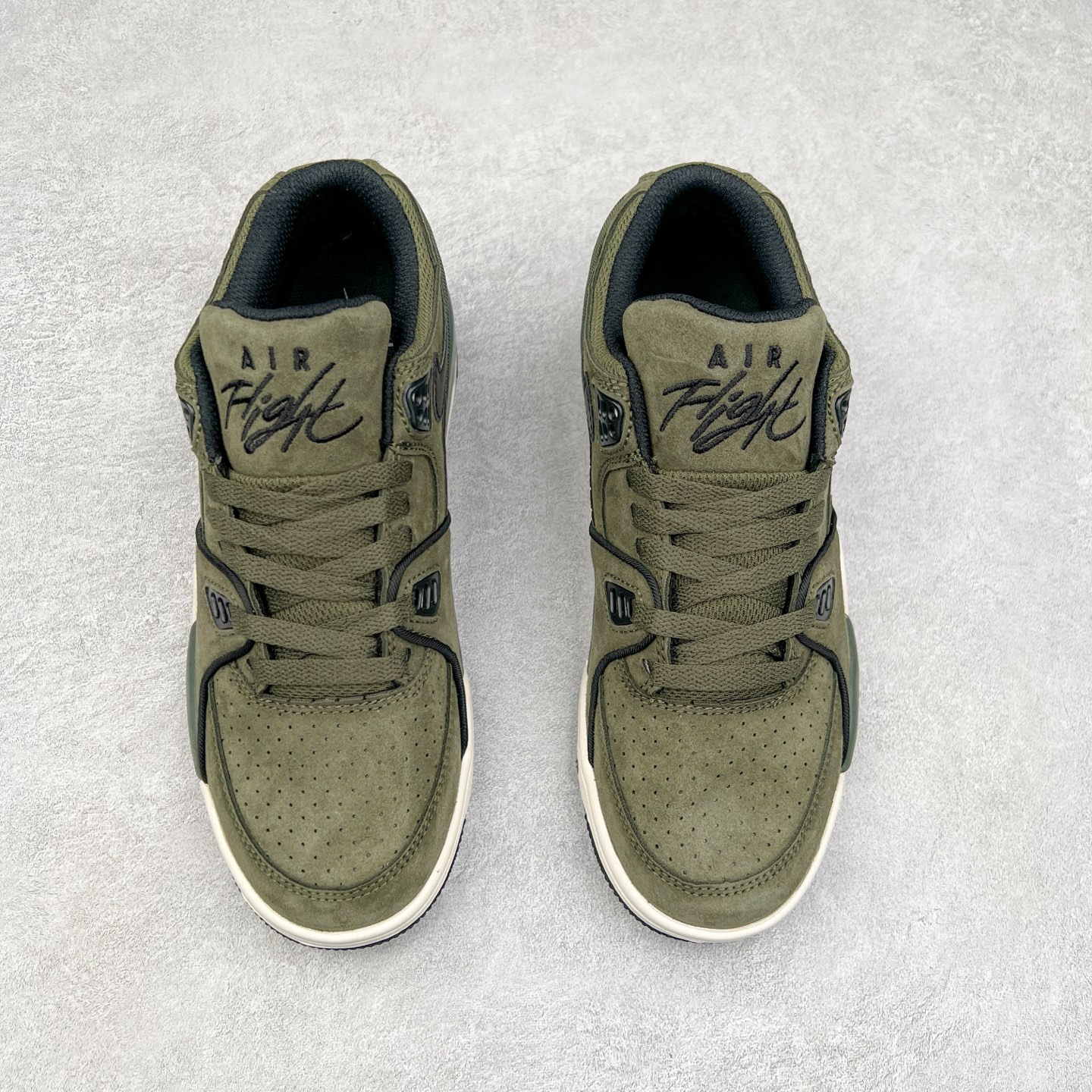 图片[2]-NK Air Flight AJ89 复古运动鞋 AJ4兄弟款系列篮球鞋 FZ3045-300 重塑80年代后期非凡篮球战靴的经典风范,利落皮革结构搭载卓越缓震系统 重现传世经典的卓越性能 取用皮革与合成材质组合鞋面 简约利落潮流运动 尺码：36 36.5 37.5 38 38.5 39 40 40.5 41 42 42.5 43 44 44.5 45 46-选品中心