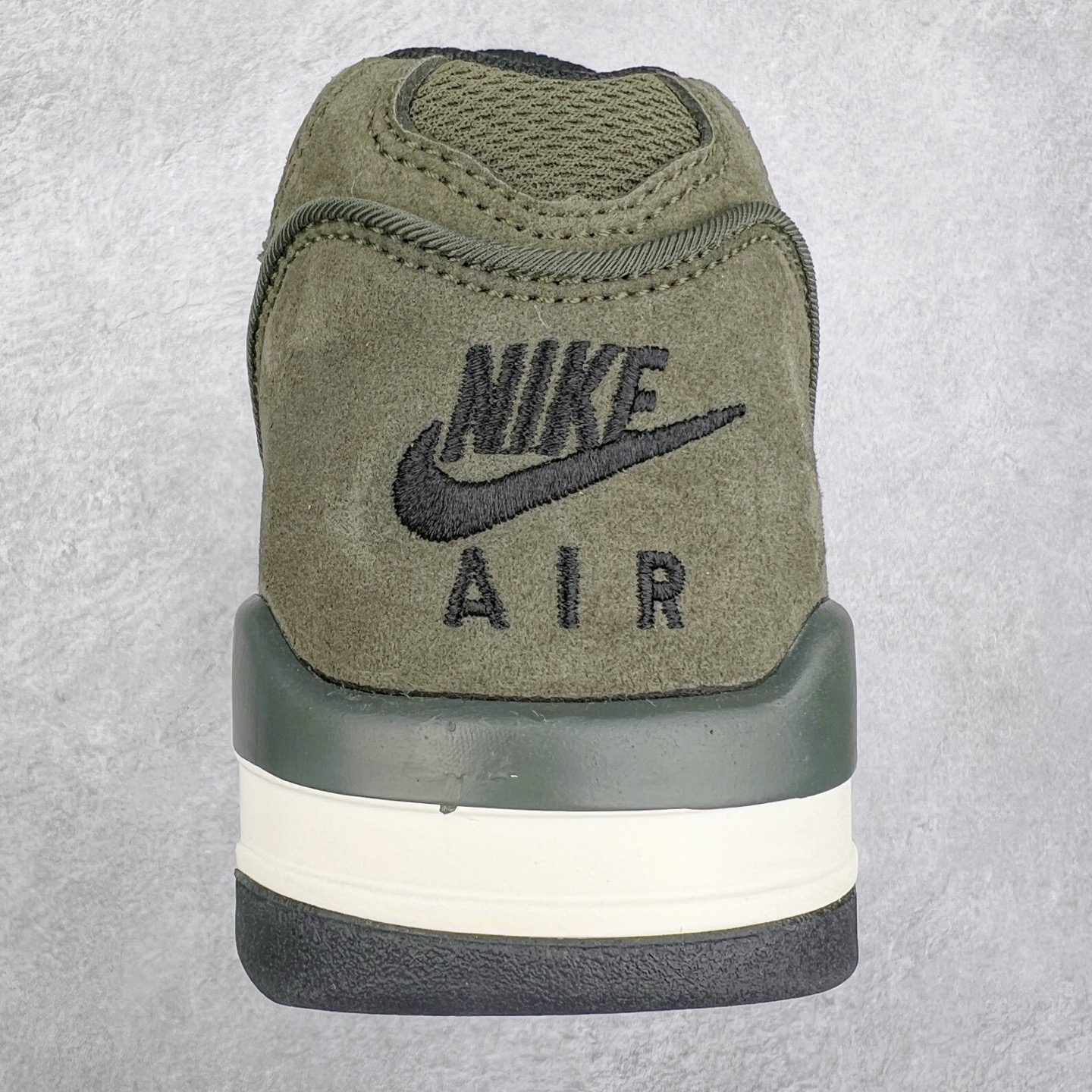 图片[8]-NK Air Flight AJ89 复古运动鞋 AJ4兄弟款系列篮球鞋 FZ3045-300 重塑80年代后期非凡篮球战靴的经典风范,利落皮革结构搭载卓越缓震系统 重现传世经典的卓越性能 取用皮革与合成材质组合鞋面 简约利落潮流运动 尺码：36 36.5 37.5 38 38.5 39 40 40.5 41 42 42.5 43 44 44.5 45 46-选品中心