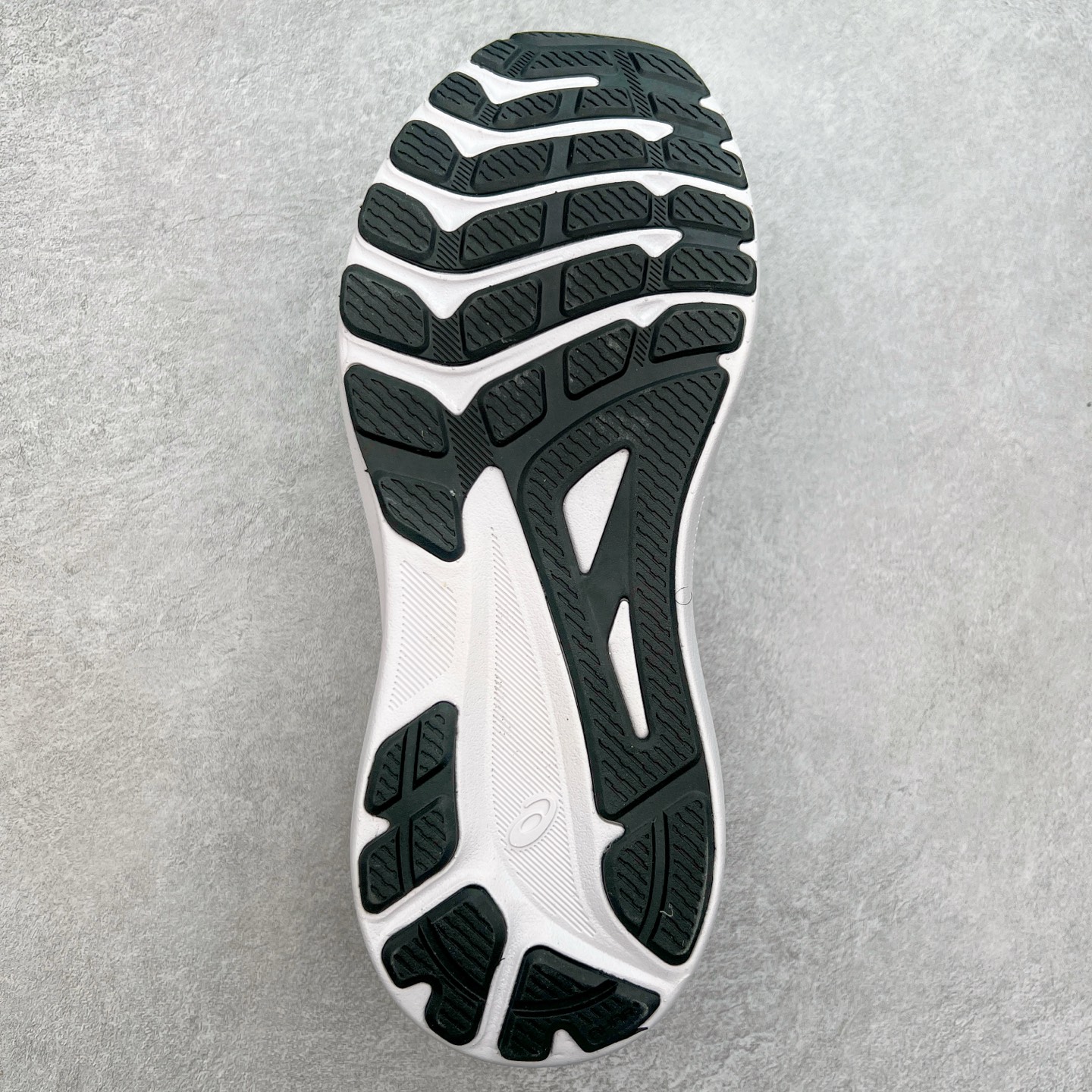 图片[9]-Asics GT-1000 13 GTX 亚瑟士舒适运动稳定防滑支撑低帮休闲跑步鞋 GT-1000 13采用网眼鞋面，提供良好透气性 中底处的PUREGEL科技与FLYTEFOAM缓冲层可減轻鞋身的重量 带来更加柔软的触地脚感 在每一步中创造更加舒适的运动体验 尺码：40 40.5 41.5 42 42.5 43.5 44 44.5 45-选品中心