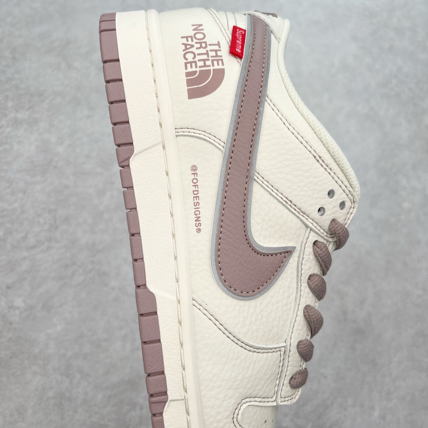 图片[6]-NK Dunk Low 定制配色 BM0234-507 大厂出品 极力推荐 原装头层材料 独家版型蒸餾加工帶來的是更好的视觉和脚感体验大厂纯原品质出货 清洁度 电绣工艺 皮料切割干净无任何毛边 细节完美 尺码：36 36.5 37.5 38 38.5 39 40 40.5 41 42 42.5 43 44 44.5 45-选品中心