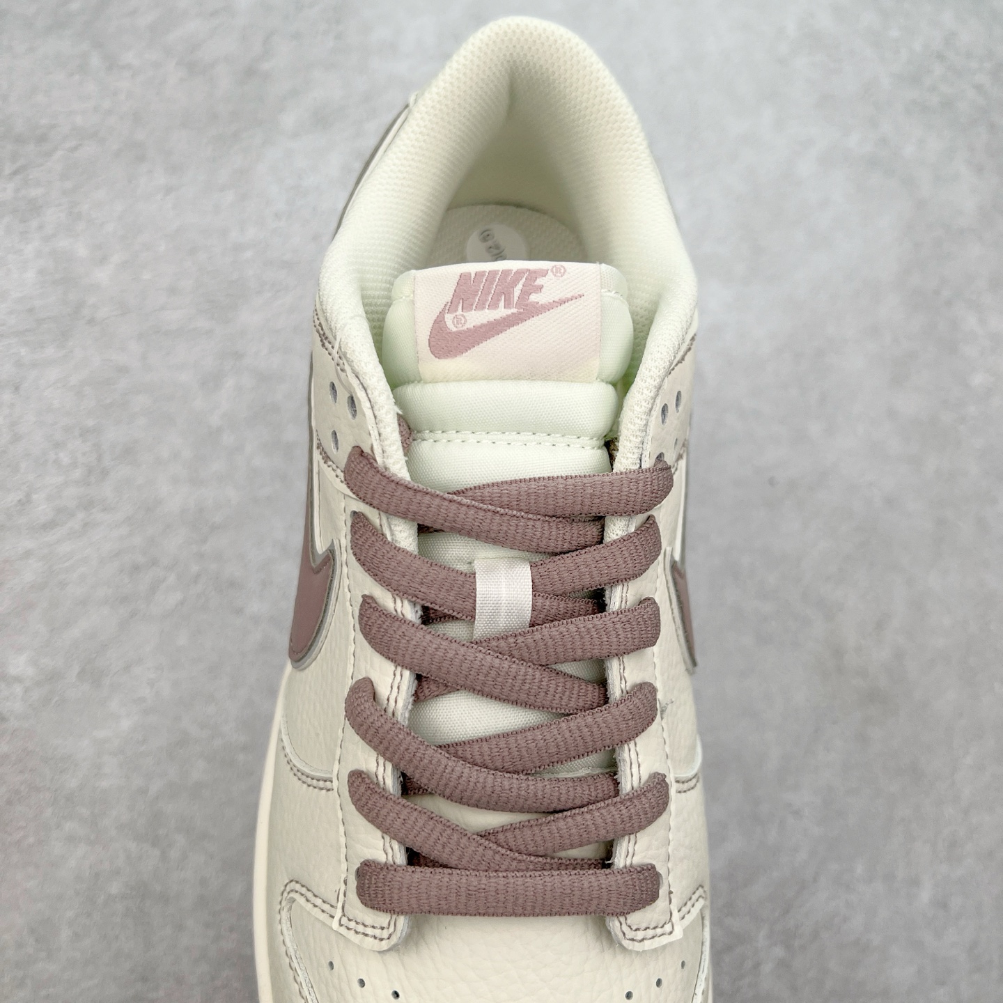 图片[5]-NK Dunk Low 定制配色 BM0234-507 大厂出品 极力推荐 原装头层材料 独家版型蒸餾加工帶來的是更好的视觉和脚感体验大厂纯原品质出货 清洁度 电绣工艺 皮料切割干净无任何毛边 细节完美 尺码：36 36.5 37.5 38 38.5 39 40 40.5 41 42 42.5 43 44 44.5 45-选品中心