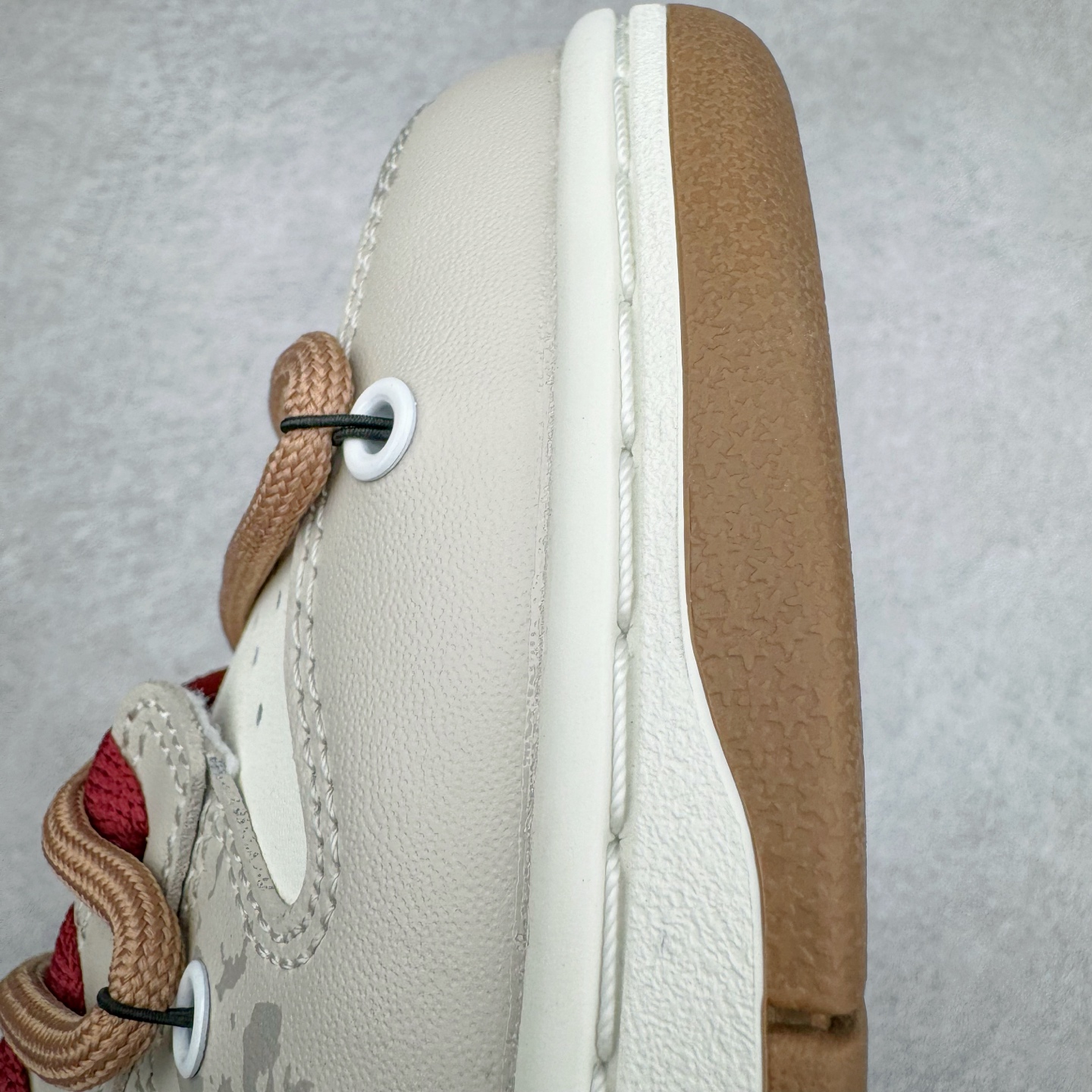 图片[15]-＃YC纯原 NK Dunk Low 荒芜尽头 FB7160-161 定制系列天花板 无原鞋不开发 全系列得物原鞋一比一校对开发 配色持续更新中 终端对接 优势输出 全套原厂楦头原纸板数据档案倾力打造 原汁原味莞产 极致还原 圈内最强针车工艺 高端零售指定版 广东原厂配套原盒原标 鞋盒分三个尺码段 原厂冲刀 超高清洁度 全鞋零毛边皮料切割 采用原厂百宏鞋带以及原厂百宏织唛舌标 内标可供原厂几率过验 进口原装条纹中底布 四线拉帮白色点胶 原厂拉帮手法遵循公司 原厂电绣 极致还原 尺码：36 36.5 37.5 38 38.5 39 40 40.5 41 42 42.5 43 44 44.5 45 46-选品中心