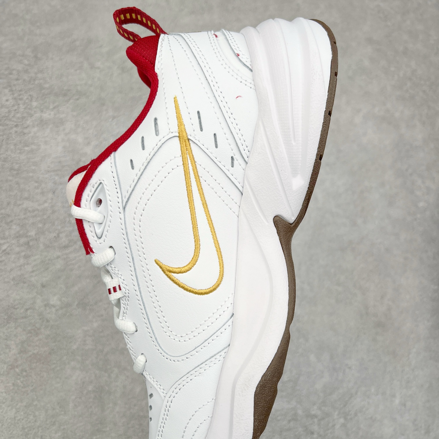 图片[7]-＃纯原 NK Air Monarch IV M2K Tekno 复古运动老爹鞋 正确原楦开发版型 内置Air气垫版本 细节完美还原 复古潮流优质皮革打造鞋面 夸张流线极符 风靡老爹元素 外形延续当下潮流得未来感老爹鞋 设计干净配色风格也带有浓郁的复古感受 极为独特 货号：IB4607-171 尺码：36 36.5 37.5 38 38.5 39 40 40.5 41 42 42.5 43 44 44.5 45-选品中心