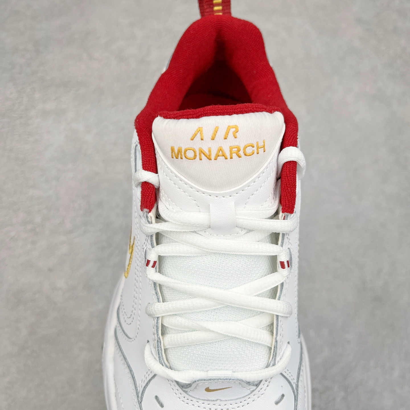 图片[5]-＃纯原 NK Air Monarch IV M2K Tekno 复古运动老爹鞋 正确原楦开发版型 内置Air气垫版本 细节完美还原 复古潮流优质皮革打造鞋面 夸张流线极符 风靡老爹元素 外形延续当下潮流得未来感老爹鞋 设计干净配色风格也带有浓郁的复古感受 极为独特 货号：IB4607-171 尺码：36 36.5 37.5 38 38.5 39 40 40.5 41 42 42.5 43 44 44.5 45-选品中心