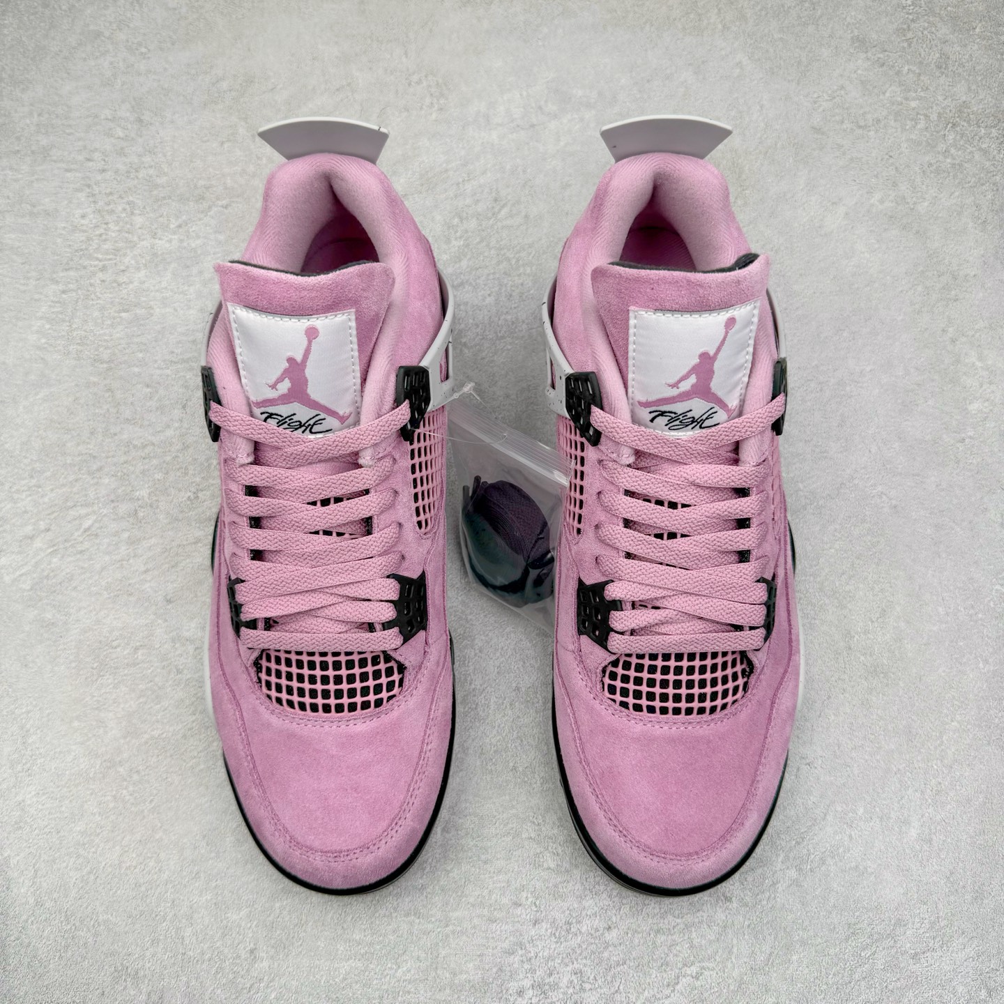 图片[2]-＃OG纯原 Air Jordan AJ4 WMNS \\\”Orchid\\\”猛男粉 AQ9129-501 耗时多个月巨作 重金购买原楦原纸板 确保原汁原味 完美呈现四代版型 原厂织唛标 市面唯一采用原装皮料 正确网格工艺 全方位一致匹配官方细节 尺码：36 36.5 37.5 38 38.5 39 40 40.5 41 42 42.5 43 44 44.5 45 46 47.5-选品中心
